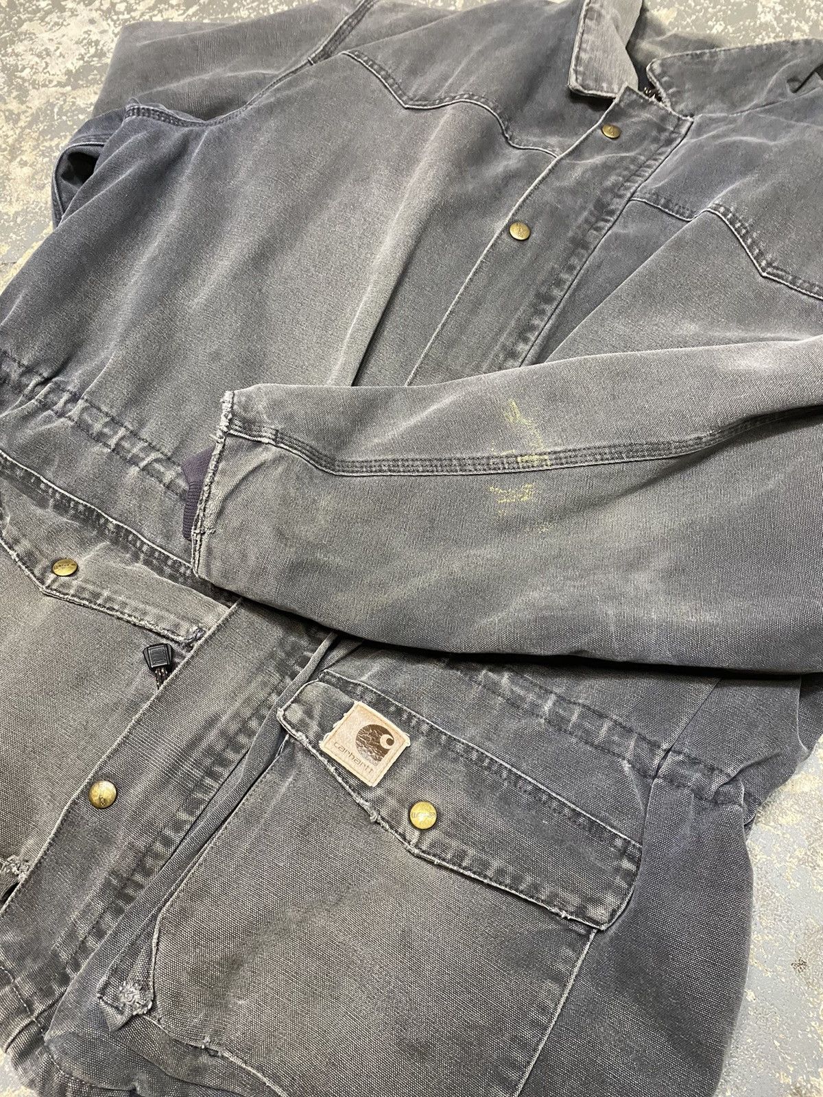 Carhartt × Vintage Vintage Carhartt Faded Chore Work Cape Jacket Size US XXL / EU 58 / 5 - 14 Thumbnail