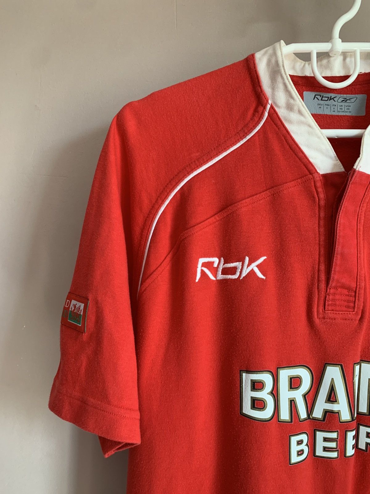 Vintage Wales 2004 Home Rugby Union Shirt Reebok Jersey Size S Size US S / EU 44-46 / 1 - 3 Thumbnail
