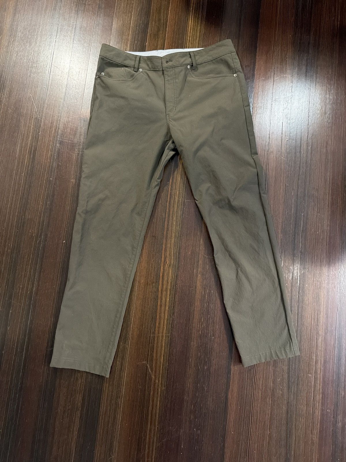 Outlier bomb dungarees 36 olive green