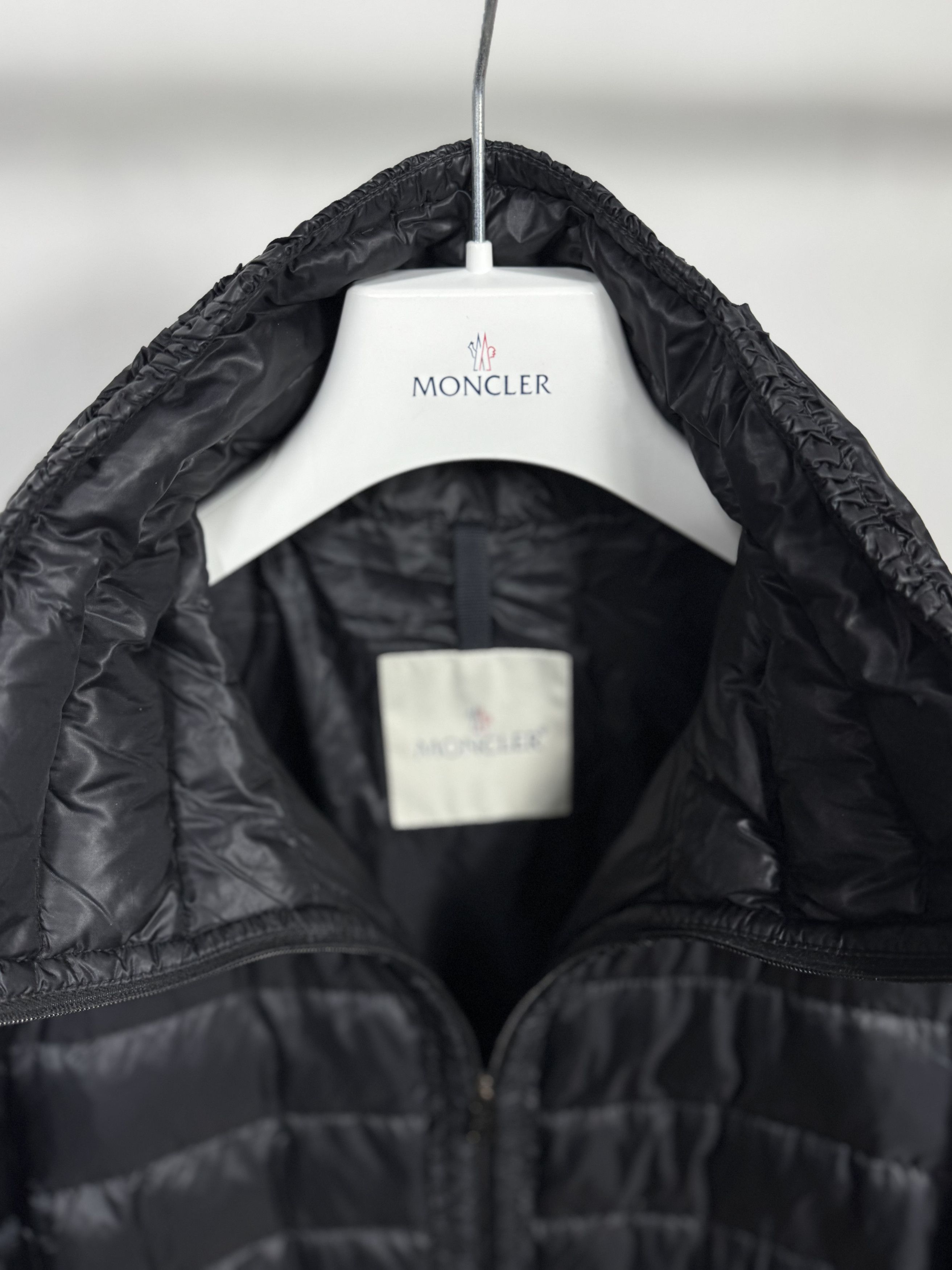 Moncler Moncler Vanne Ladies Jacket Size S / US 4 / IT 40 - 4 Thumbnail