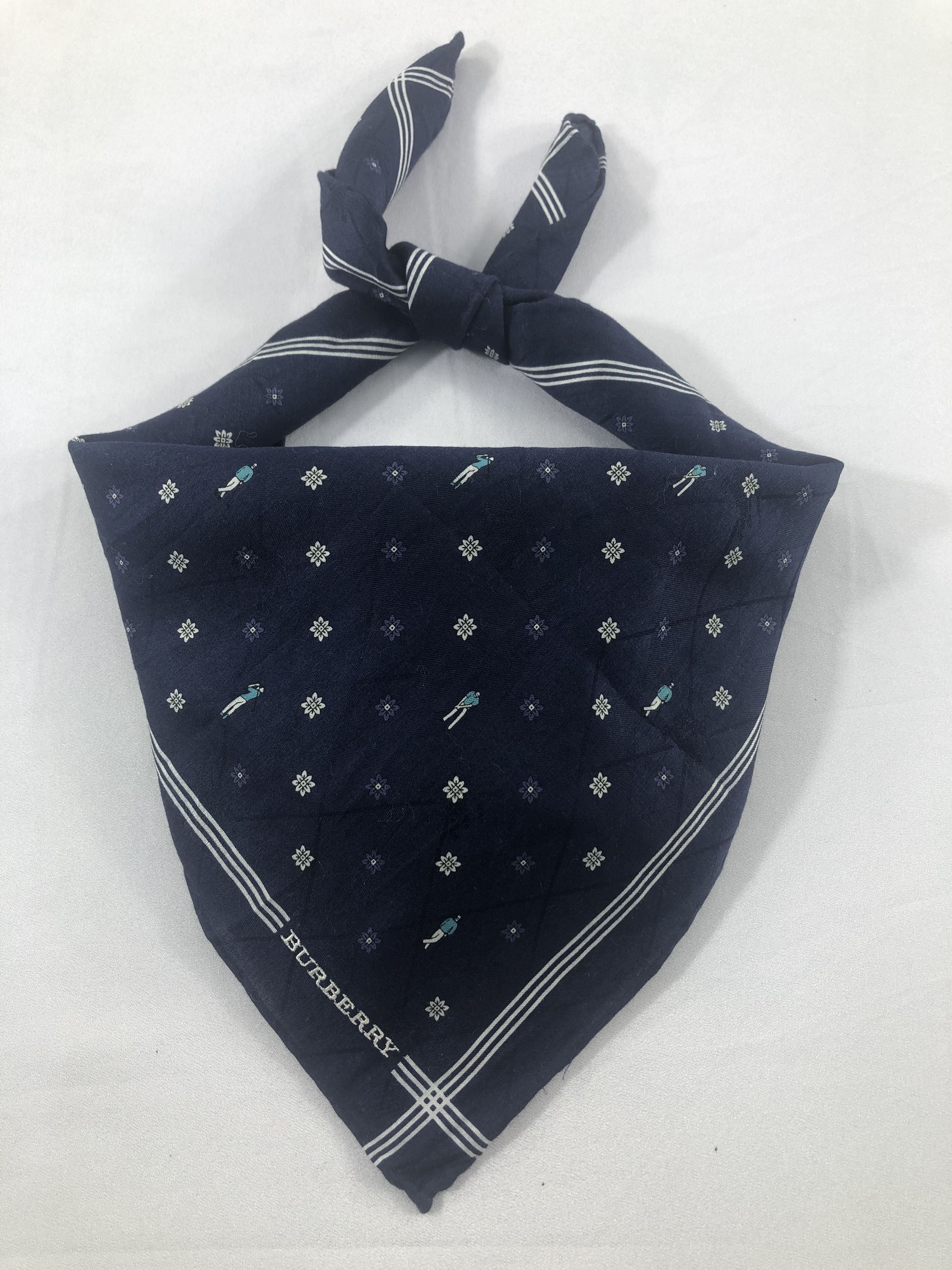 Burberry Burberry Handkerchief / Bandana / Neckerchief Size ONE SIZE - 1 Thumbnail