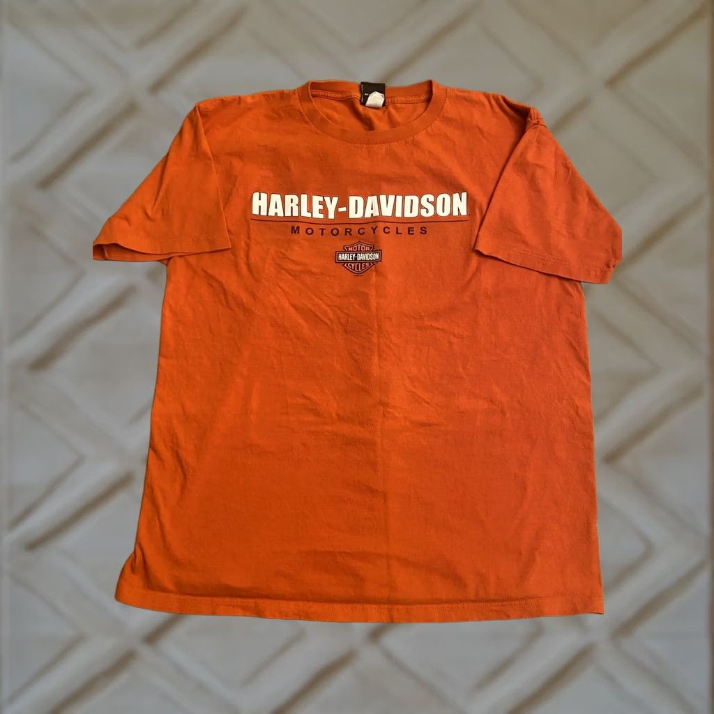 Harley Davidson Harley-Davidson T-Shirt Men's 2XL Orange Big Graphic 2000s Burlington Skagit WA Short Sleeve Crew Neck Shirt Size US XXL / EU 58 / 5 - 1 Thumbnail