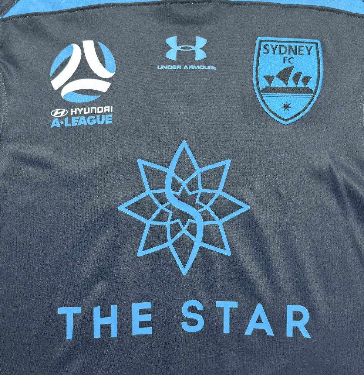 Under Armour Sydney 2019/21 Third Shirt Jersey Under Armour #9 Le Fondre Size US M / EU 48-50 / 2 - 5 Thumbnail