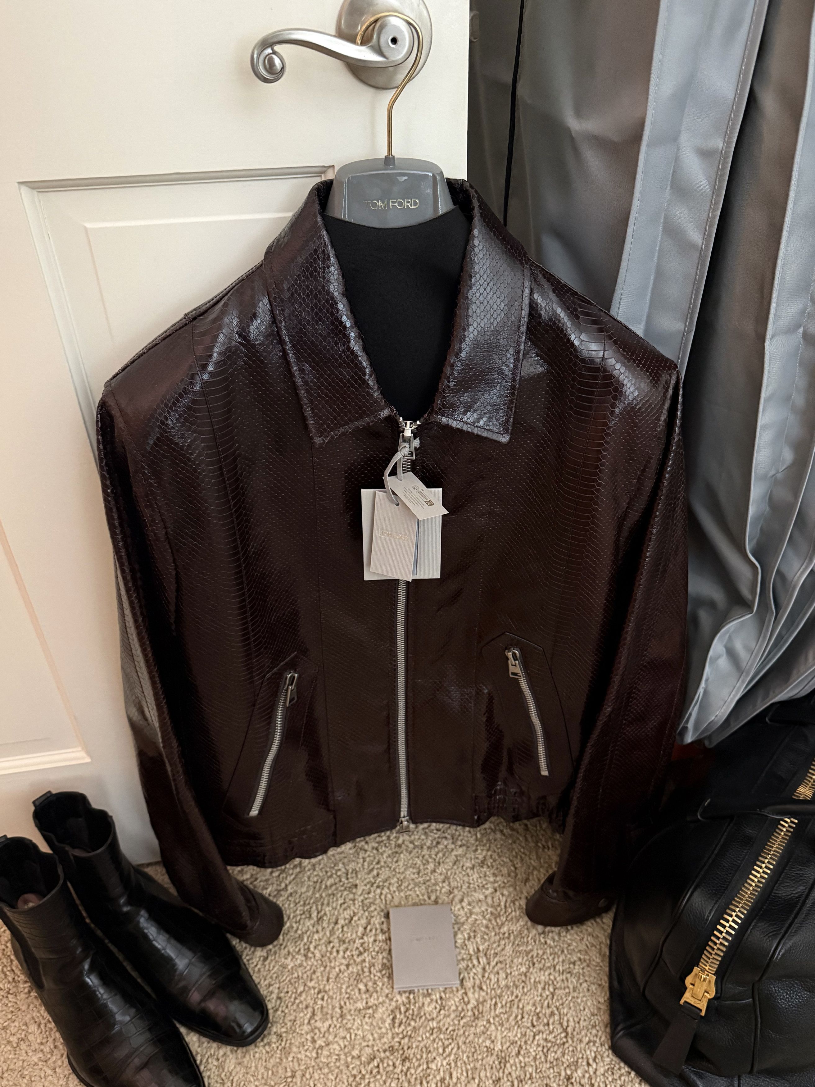 Tom Ford Fits smaller, Ultimate NWT $10,700 w/tax Python Jacket Size US XL / EU 56 / 4 - 4 Thumbnail
