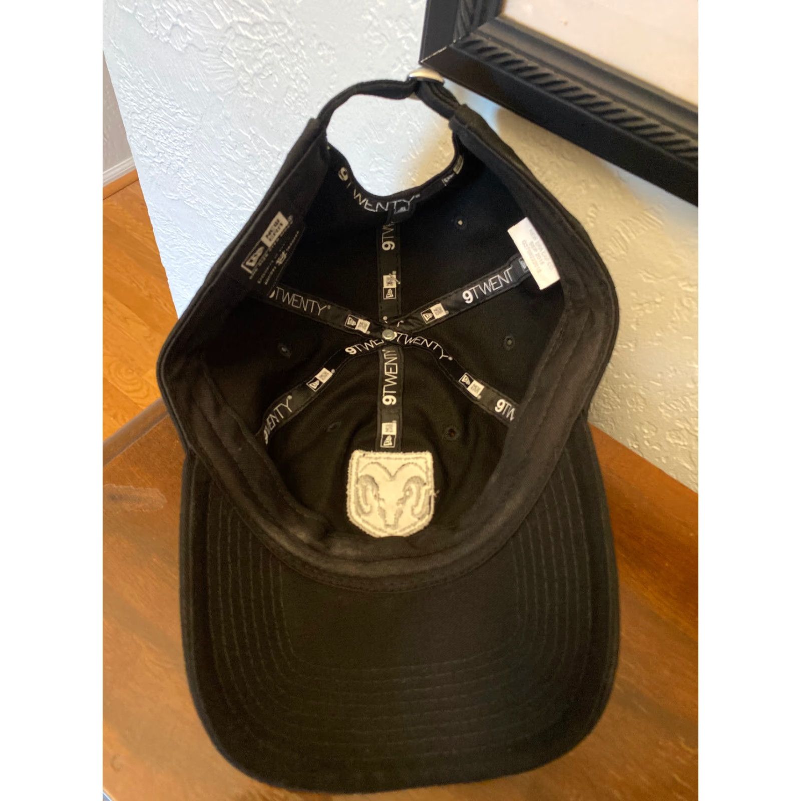 New Era VINTAGE? No. Size ONE SIZE - 4 Thumbnail