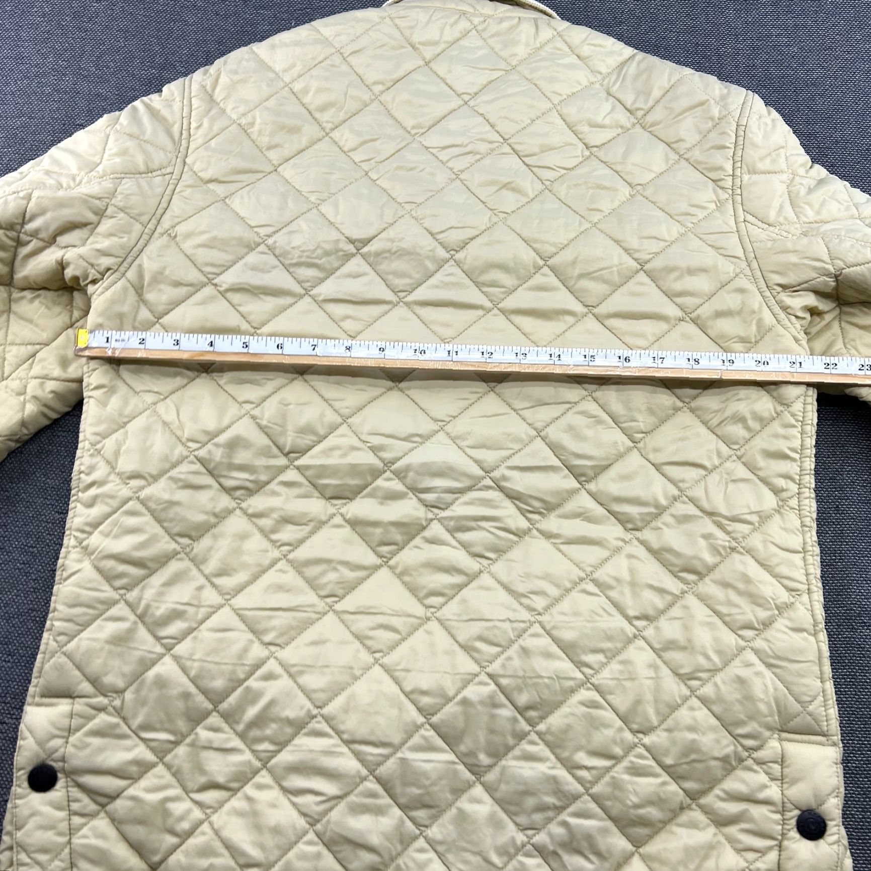 Henri Lloyd Vintage Henri Lloyd Beige Jacket Mens Medium Quilted Corduroy Trim Jacket Size US M / EU 48-50 / 2 - 6 Thumbnail