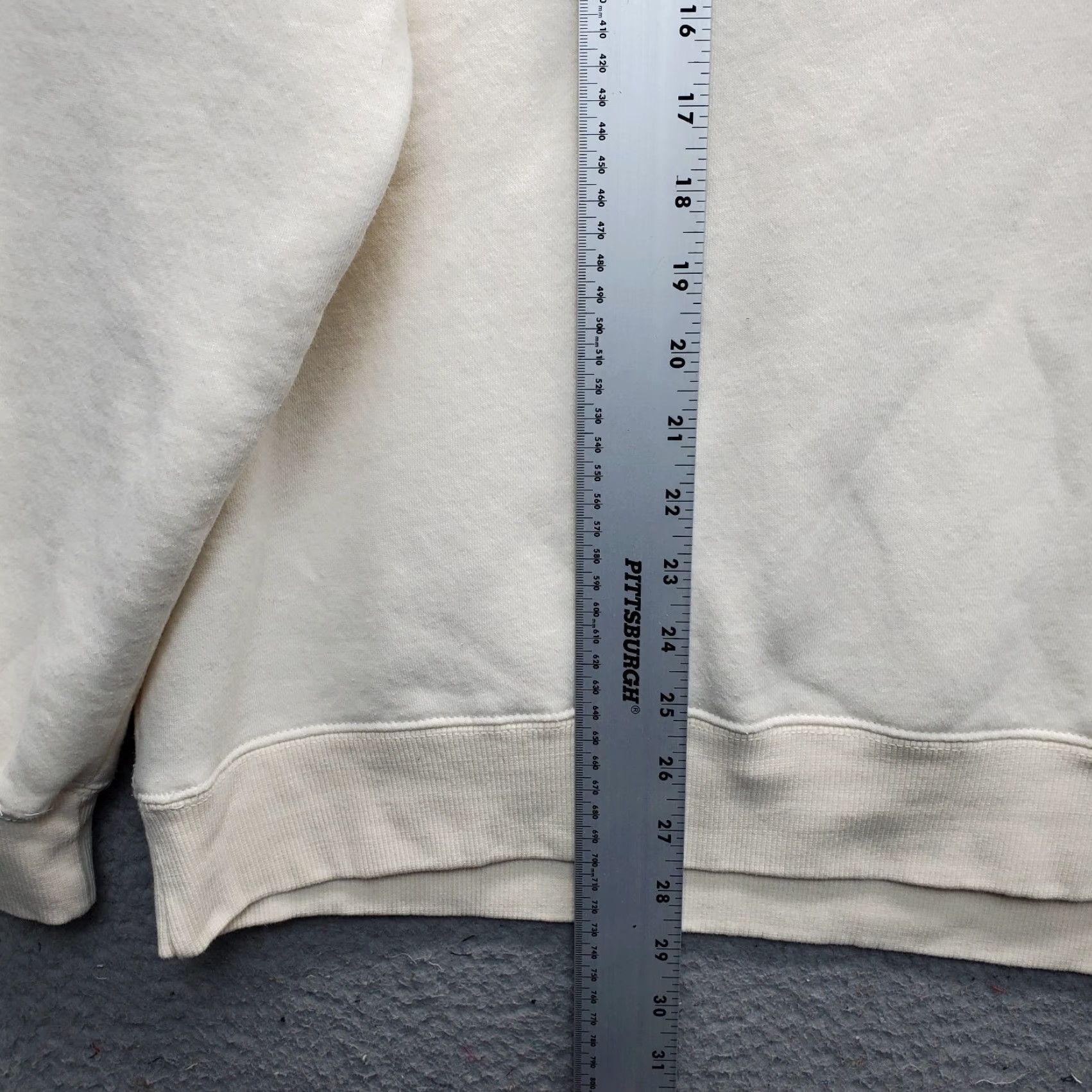 Vintage Pull&Bear Mens Sweatshirt Pullover Long Sleeve Cotton Tan Fleece Lined Crew Neck M Size US M / EU 48-50 / 2 - 3 Thumbnail