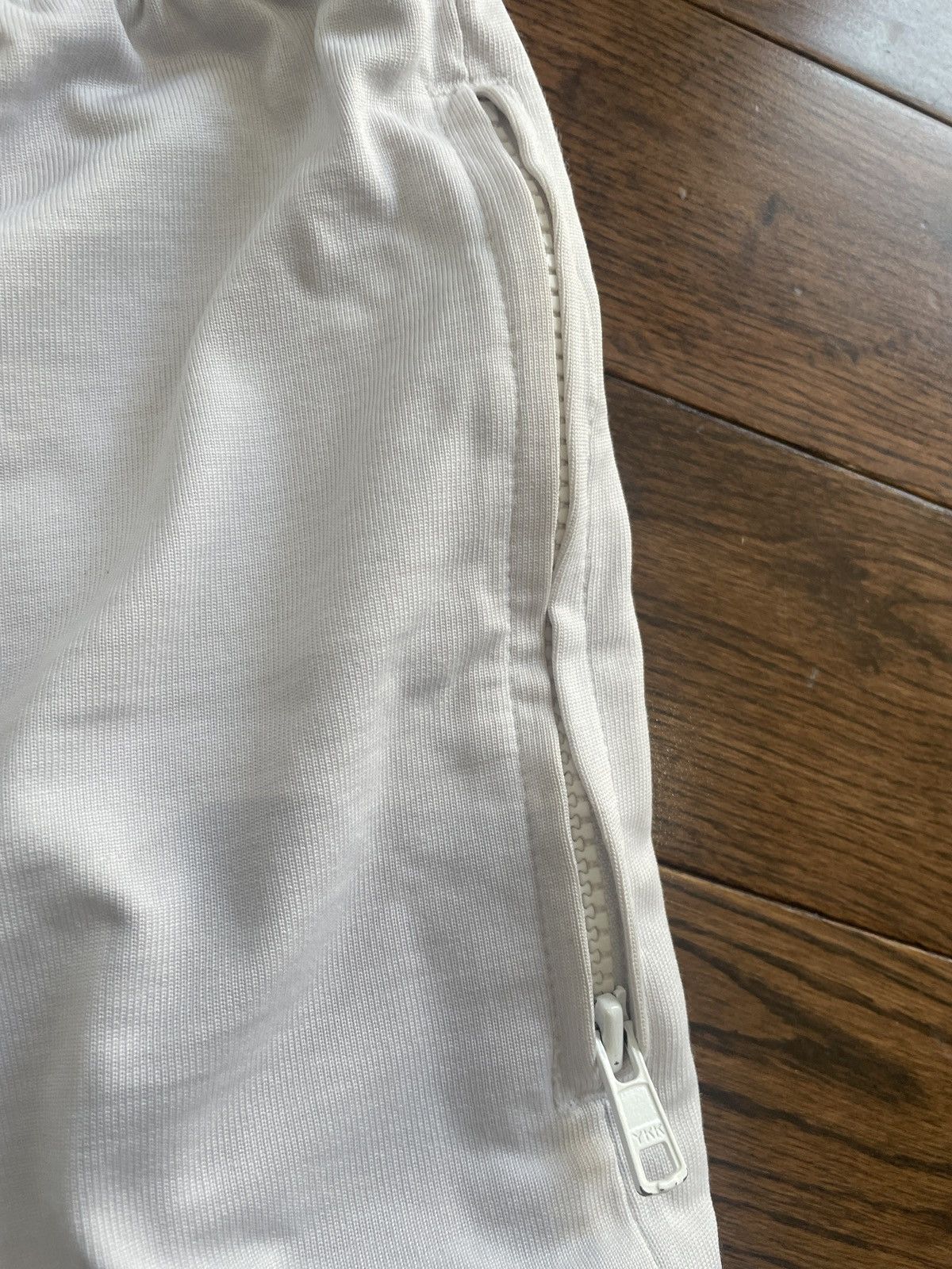 Undefeated × Vintage Undefeated Basketball shorts Size US 35 - 4 Thumbnail