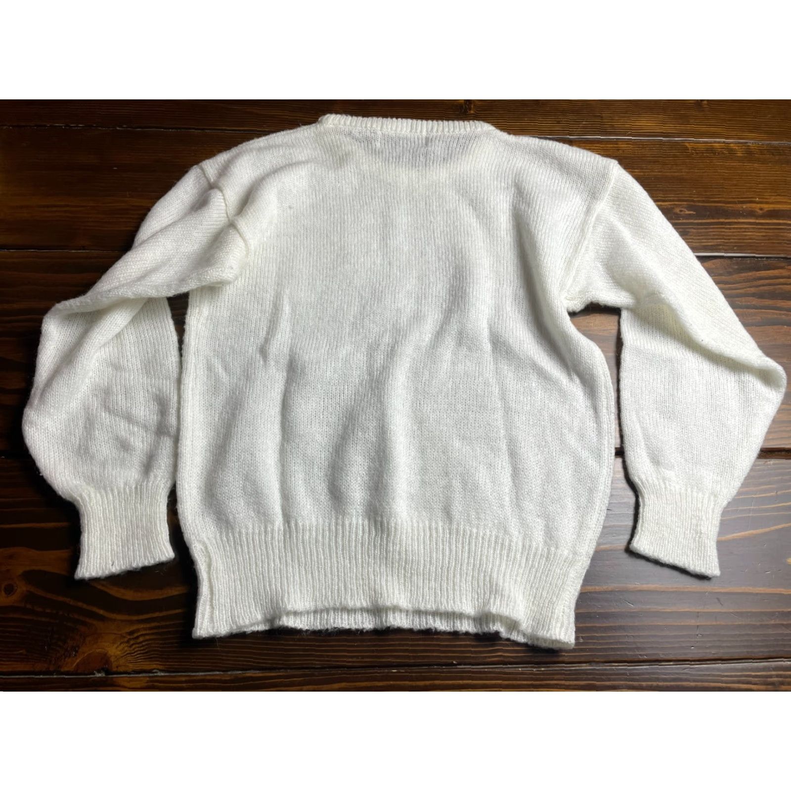 Vintage Andene Sweater Women's Size M White Jeweled Pullover Vintage Knit Regular Long Sleeve Round Neck Sweatshirt Size M / US 6-8 / IT 42-44 - 2 Thumbnail