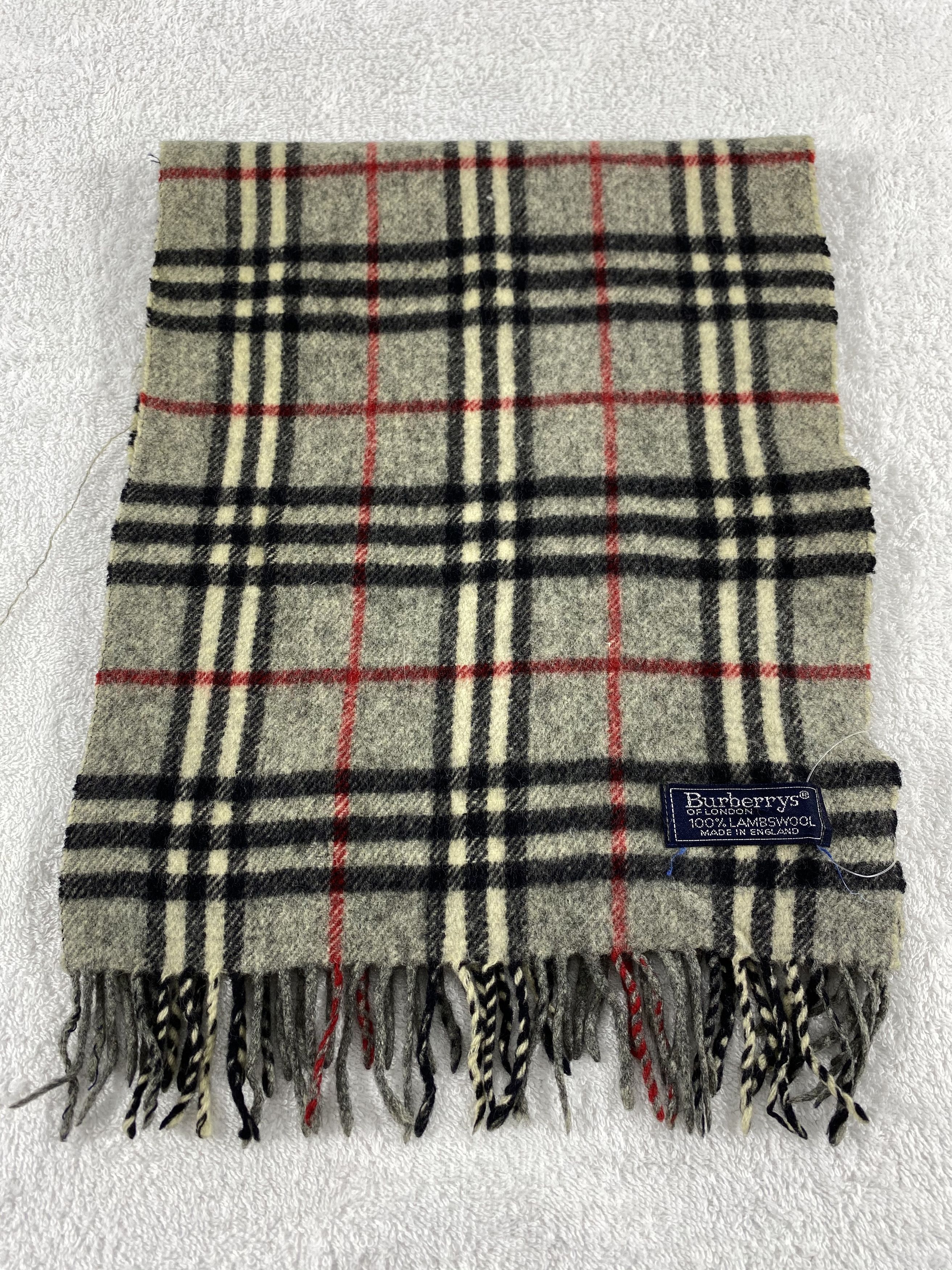 Burberry Vintage Burberry Scarf/Muffler/Neckwear MF772 Size ONE SIZE - 2 Thumbnail