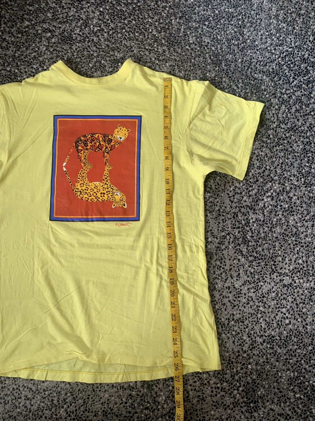 Arts & Science Vintage Brian Wildsmith Cheetah Painting Artwork T shirt Size US M / EU 48-50 / 2 - 10 Thumbnail