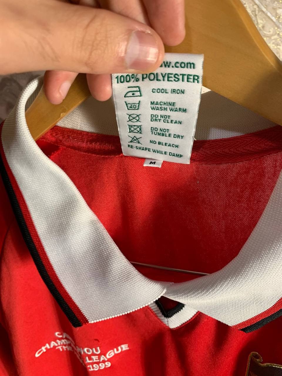 Vintage VERY RARE MANCHESTER UNITED ENGLAND RETRO SOCCER JERSEY 90s Size US M / EU 48-50 / 2 - 7 Thumbnail