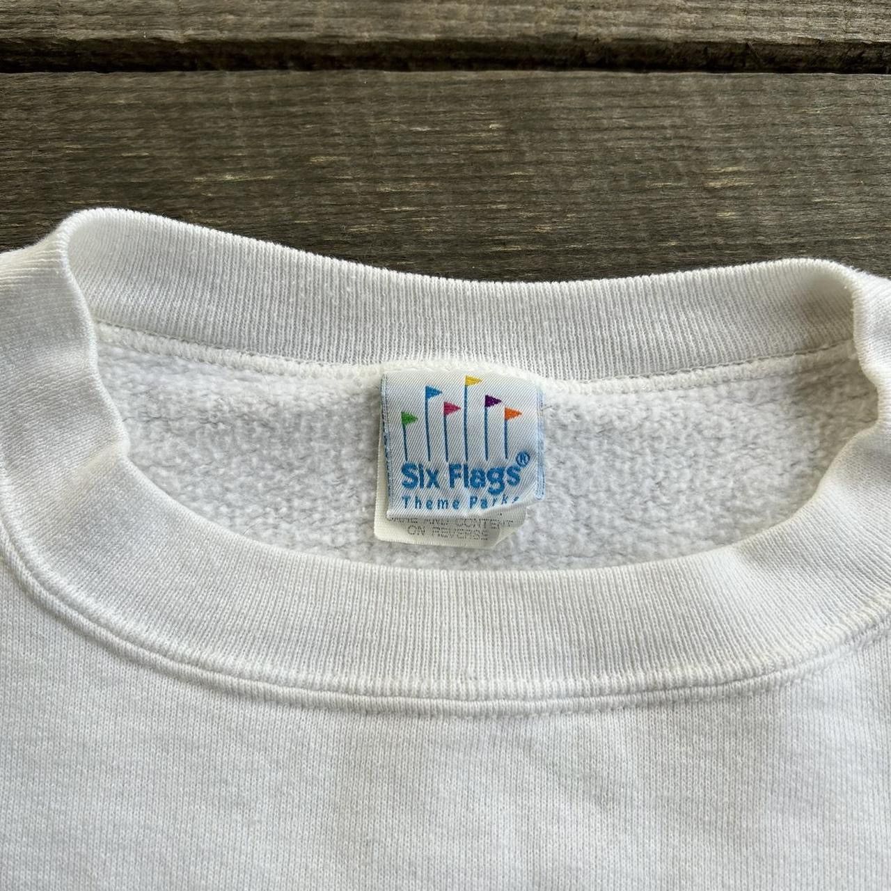 Vintage Crazy Vintage 90s Looney Tunes Six Flags Crewneck Sweatshirt Size US L / EU 52-54 / 3 - 3 Thumbnail