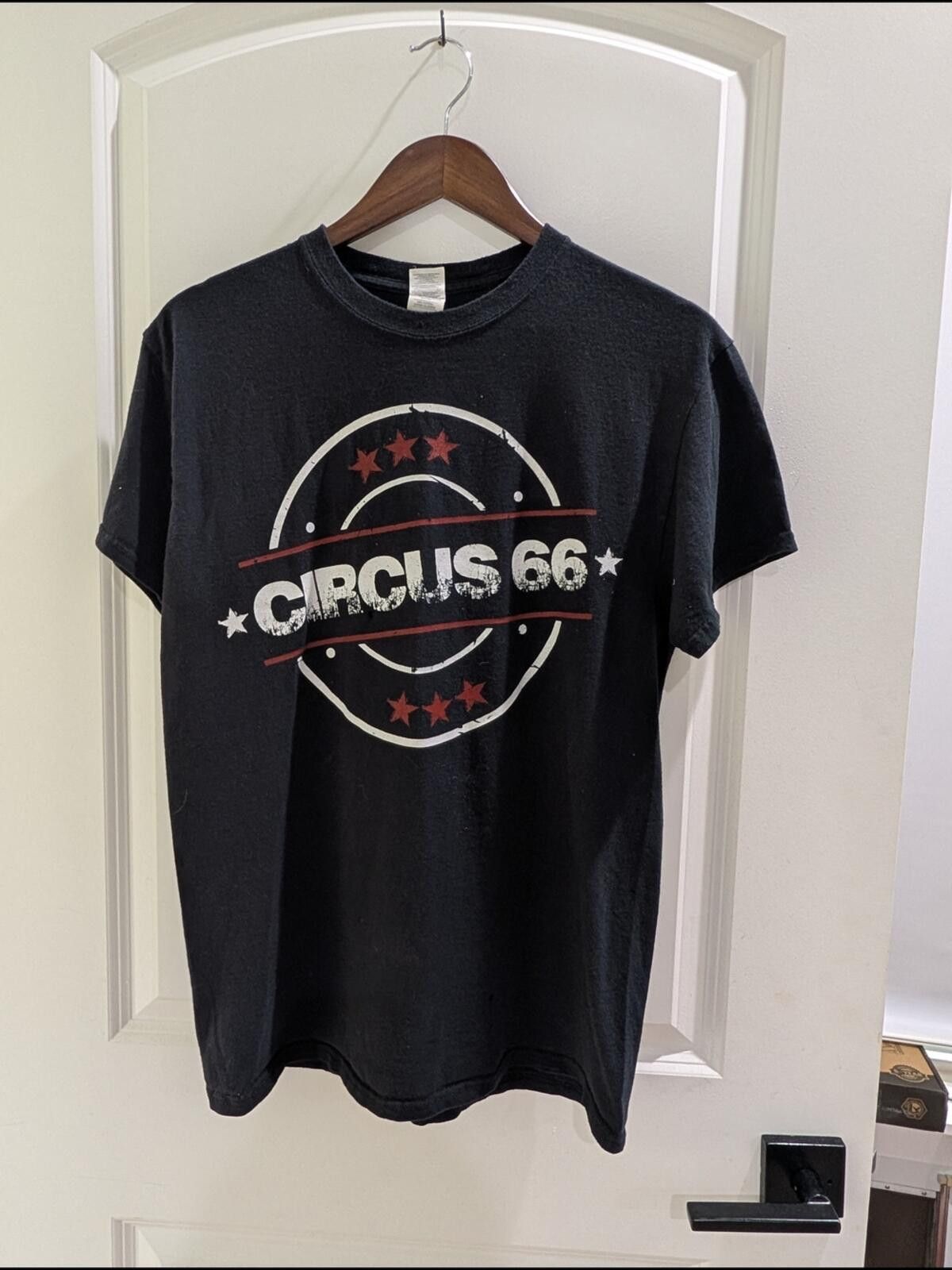 Gildan Gildan Black 'Circus 66' Graphic Short Sleeve Tee Size US M / EU 48-50 / 2 - 2 Thumbnail