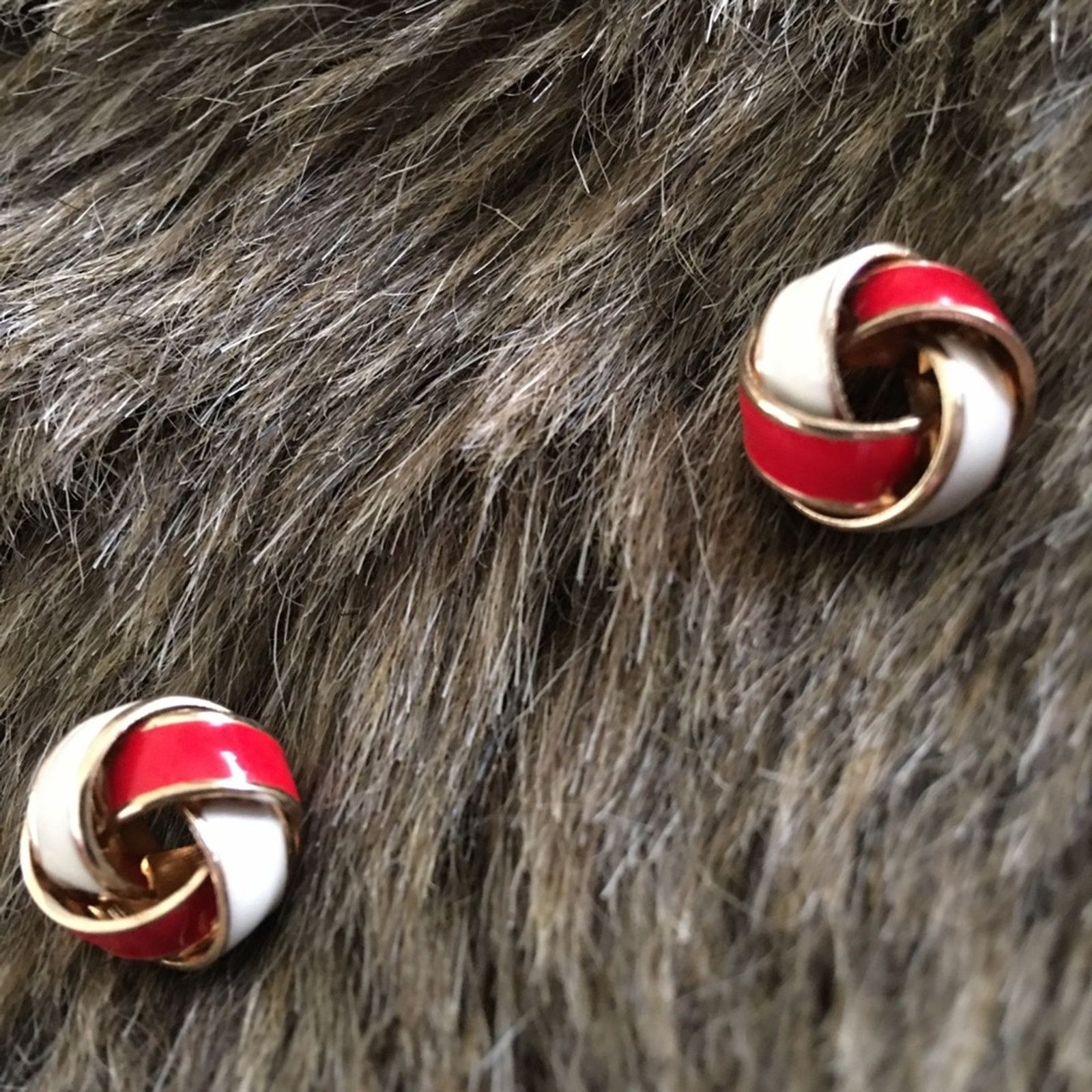 Vintage Vintage 70s red and white enamel pierced earrings Size ONE SIZE - 1 Thumbnail