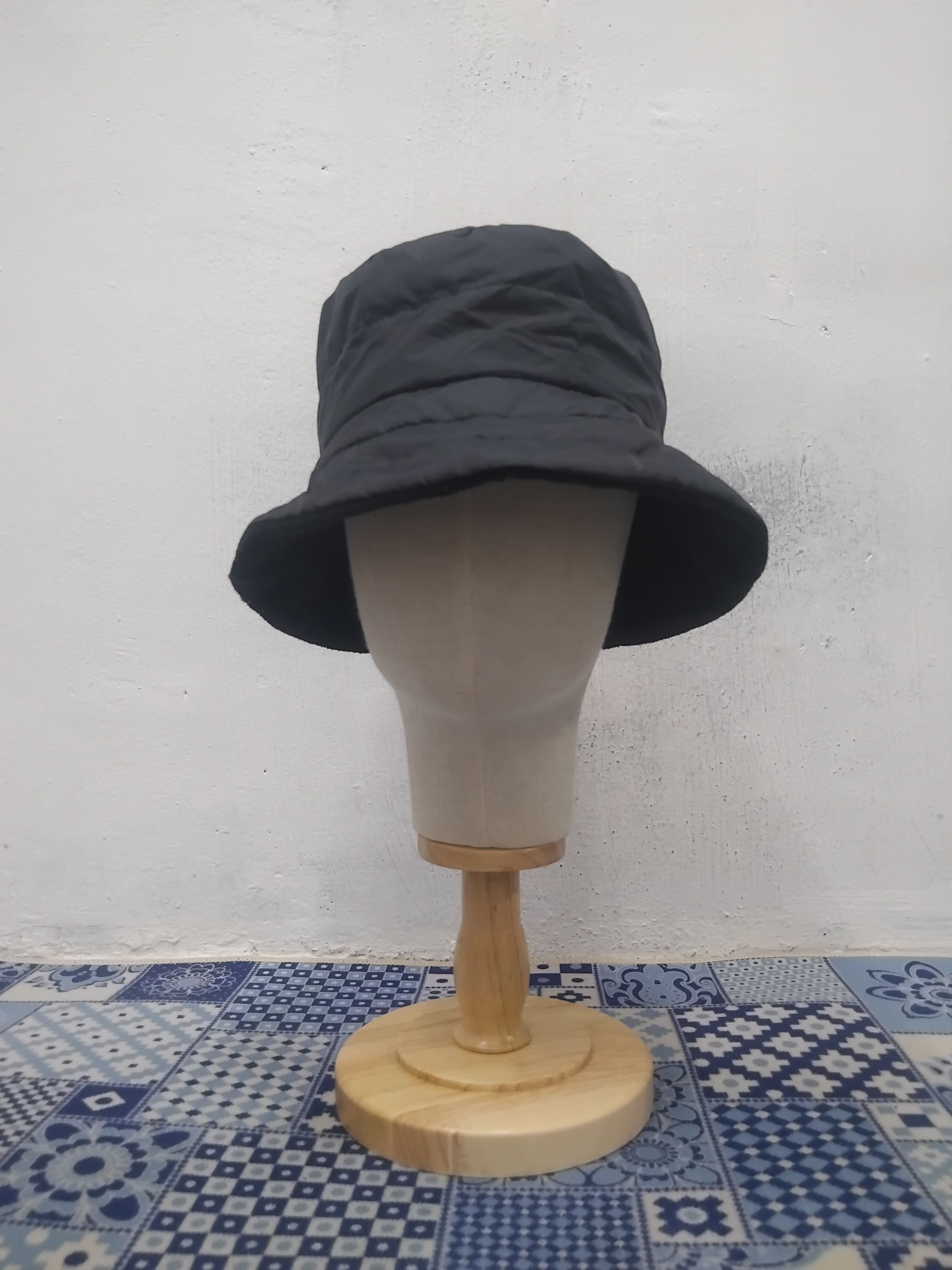 Japanese Brand 💥Unbranded puffer chicanes style Black hat Size 38 - 1 Thumbnail