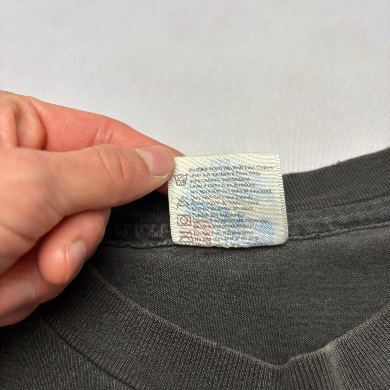 Hanes × Vintage Vintage 1994 Hanes Wolf AOP Shirt Men's Large Single Stitch Size US L / EU 52-54 / 3 - 6 Thumbnail