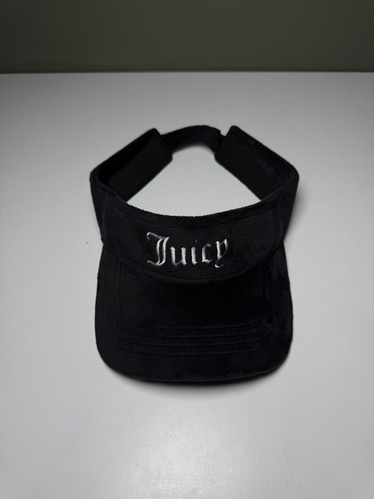 Juicy Couture Jeans Black velour Juicy Couture visor Size ONE SIZE - 2 Thumbnail