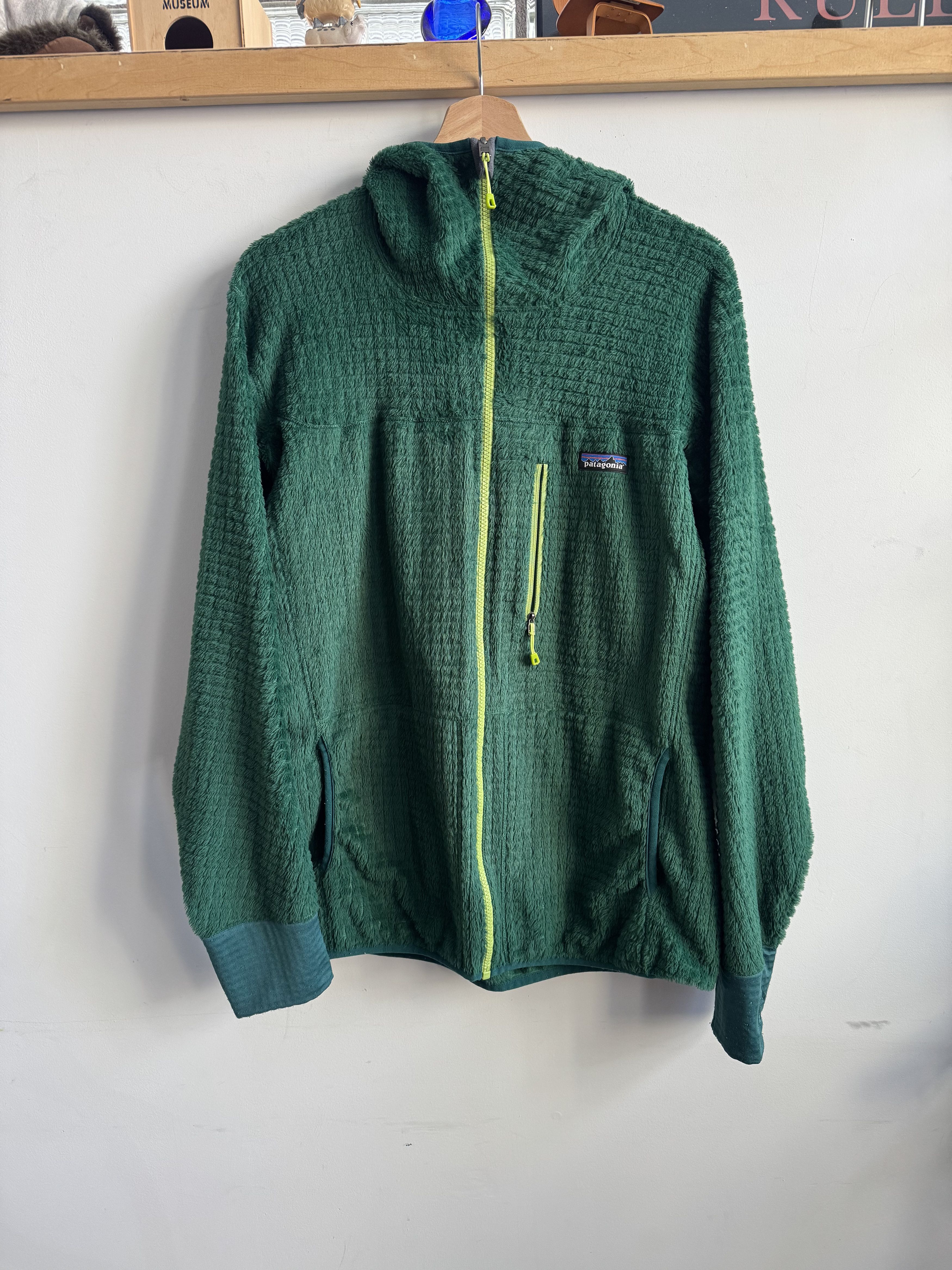 Patagonia 2015 Patagonia R3 Hoody Jacket Reversible Size L Size US L / EU 52-54 / 3 - 1 Thumbnail