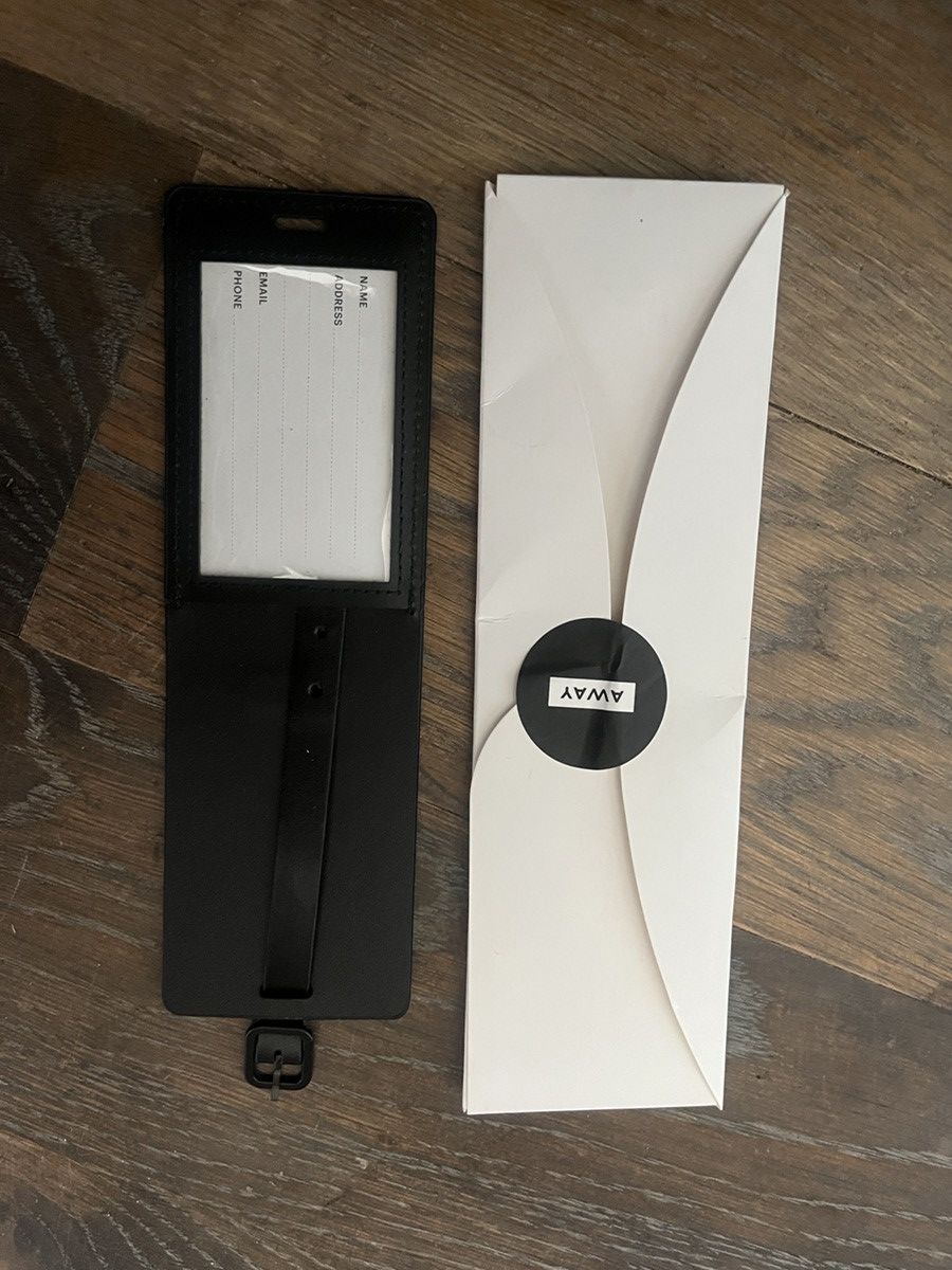 Away Travel Away Travel The Luggage Tag Black Leather Size ONE SIZE - 1 Thumbnail