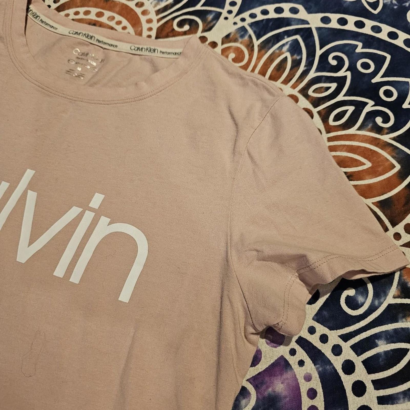 Calvin Klein Calvin Klein Women's Pink T-shirt Size M / US 6-8 / IT 42-44 - 5 Thumbnail