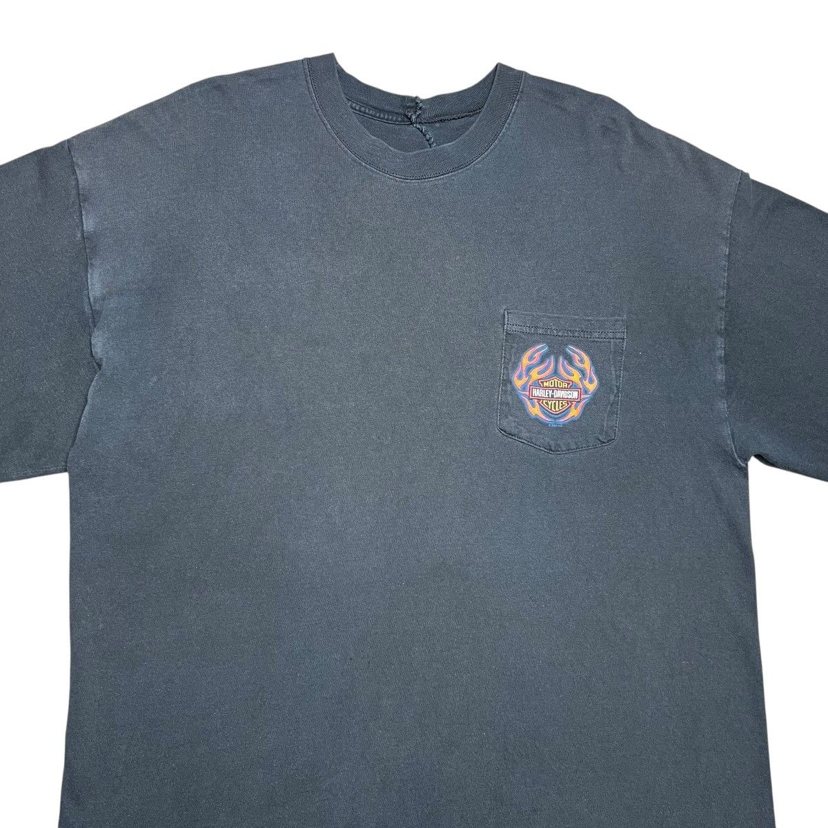 Harley Davidson Vintage 2003 Harley Davidson Flame Long Sleeve Pocket TShirt Size US XL / EU 56 / 4 - 4 Thumbnail
