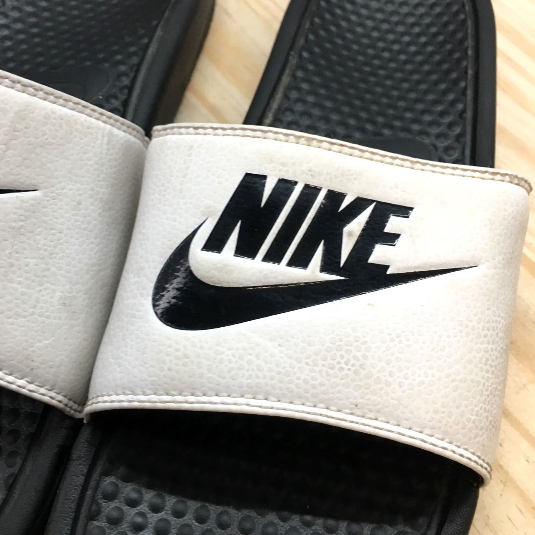 Nike Nike Benassi JDI Sandals Mens 11 Slide Slip On White Black Benassi JDI Slide Mens 11 White Black Nike Sandals Size ONE SIZE - 6 Thumbnail