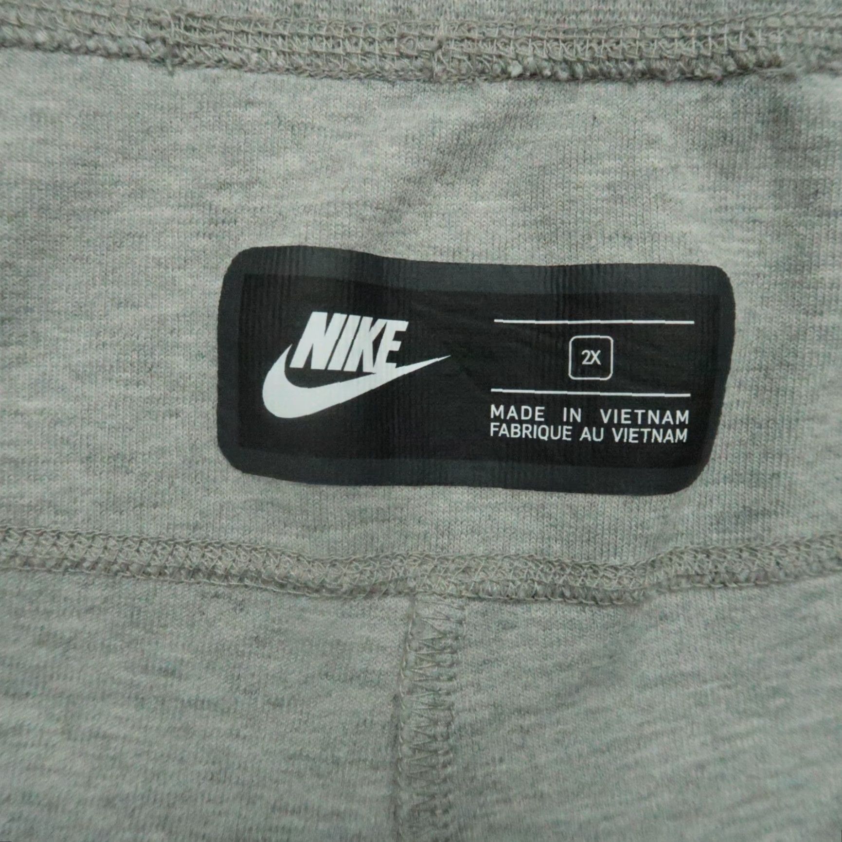 Nike Nike Pants Womens 2X Gray Jogger Sportwear Fleece Zip Pocket Elastic Waist Pockets Tapered Inseam 25 in Reg Fit Regular Size Type Regular Size 40" / US 18 - 3 Thumbnail
