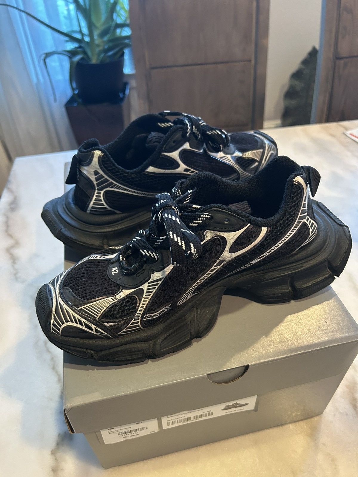 Balenciaga Balenciaga 3xl Black/White Size US 10 / EU 43 - 5 Thumbnail