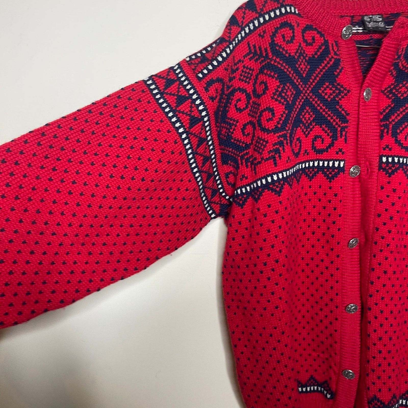 Dale Of Norway Dale of Norway Vintage Red Navy Fair Isle Cardigan XL Size XL / US 12-14 / IT 48-50 - 5 Thumbnail