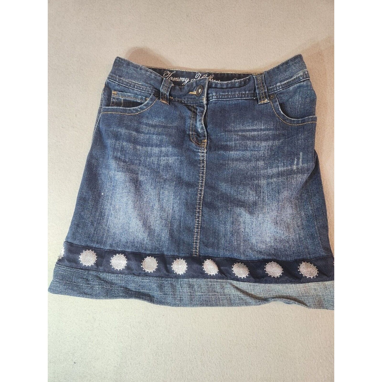 Tommy Hilfiger Upcycled Women's Skirt From Tommy Hilfiger 6 Jeans Size 28" / US 6 / IT 42 - 3 Thumbnail
