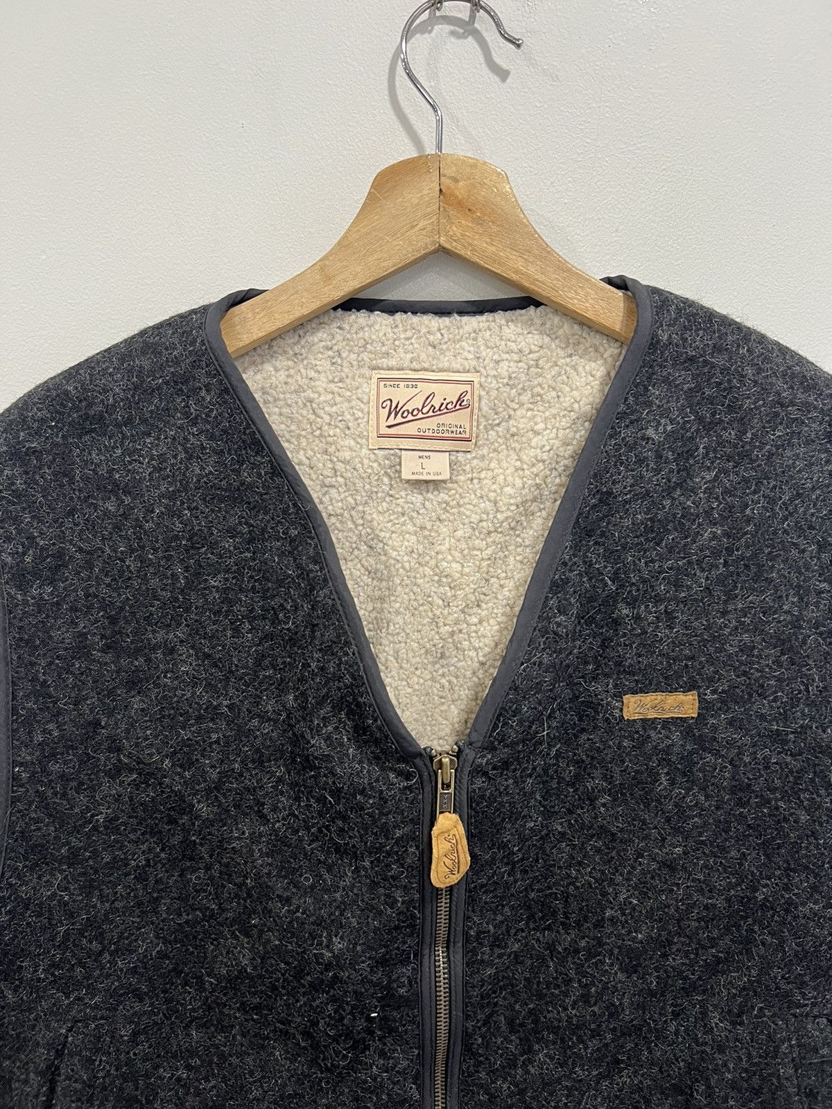 Woolrich Woolen Mills Vintage Woolrich Wool Vest jacket sweater Size US L / EU 52-54 / 3 - 3 Thumbnail