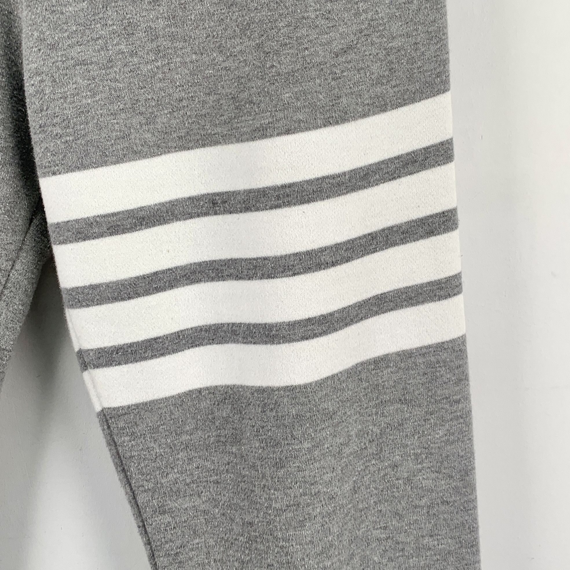 Thom Browne Thom Browne Four-Bar Sweatpants Grey (Size 2) Size US 26 / EU 42 - 4 Thumbnail