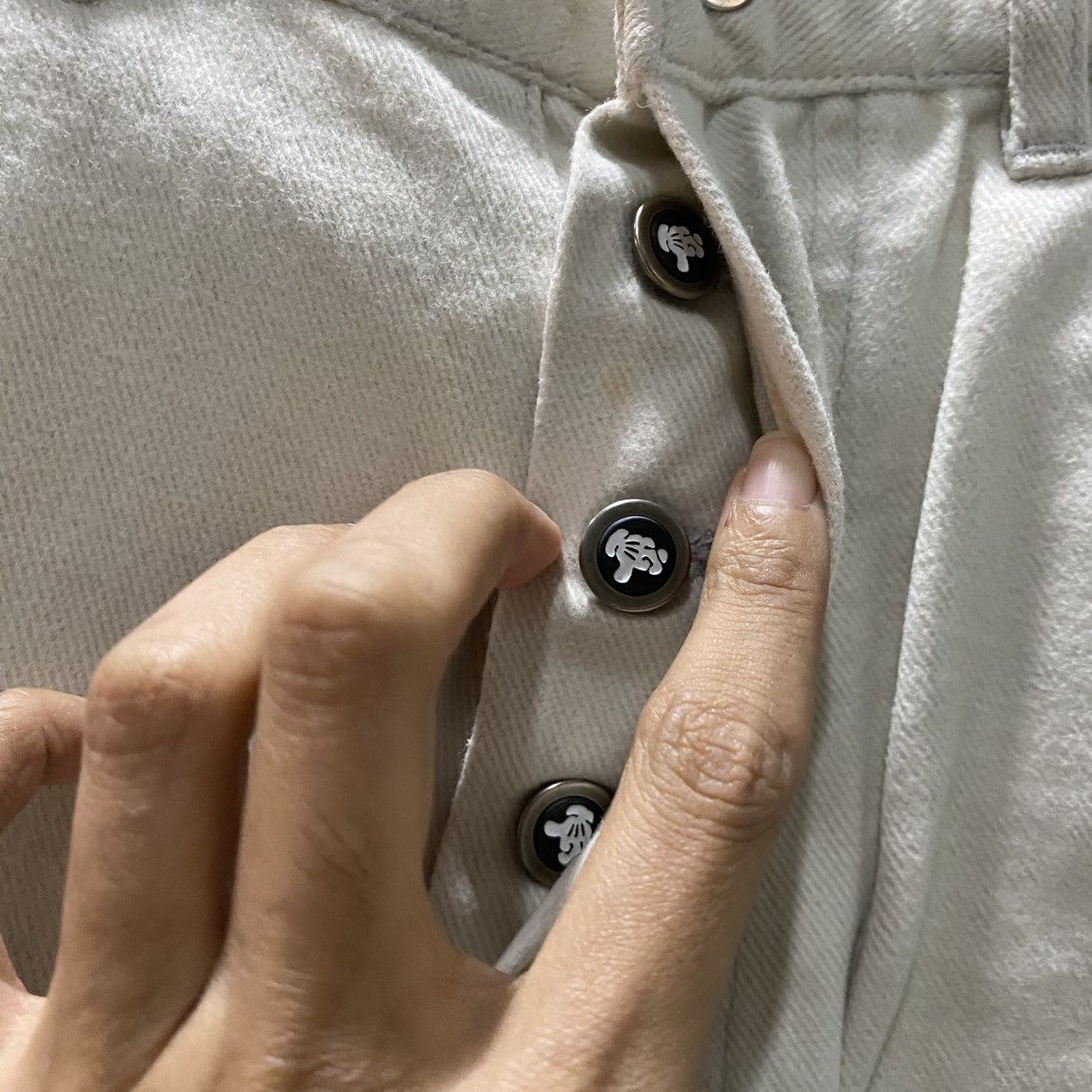 Mambo × Vintage Vintage Mambo Australia White Plain Casual Pants Size US 32 / EU 48 - 15 Thumbnail