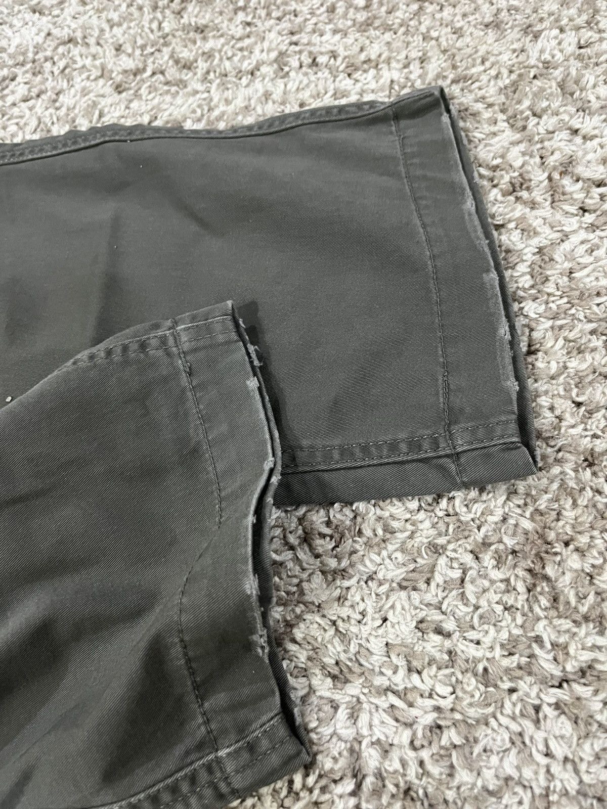 If Six Was Nine GRAB NOW‼️ 🔥 RCC 8 POCKETS VUJA DE STYLE UTILITY CARGO Size US 30 / EU 46 - 3 Thumbnail