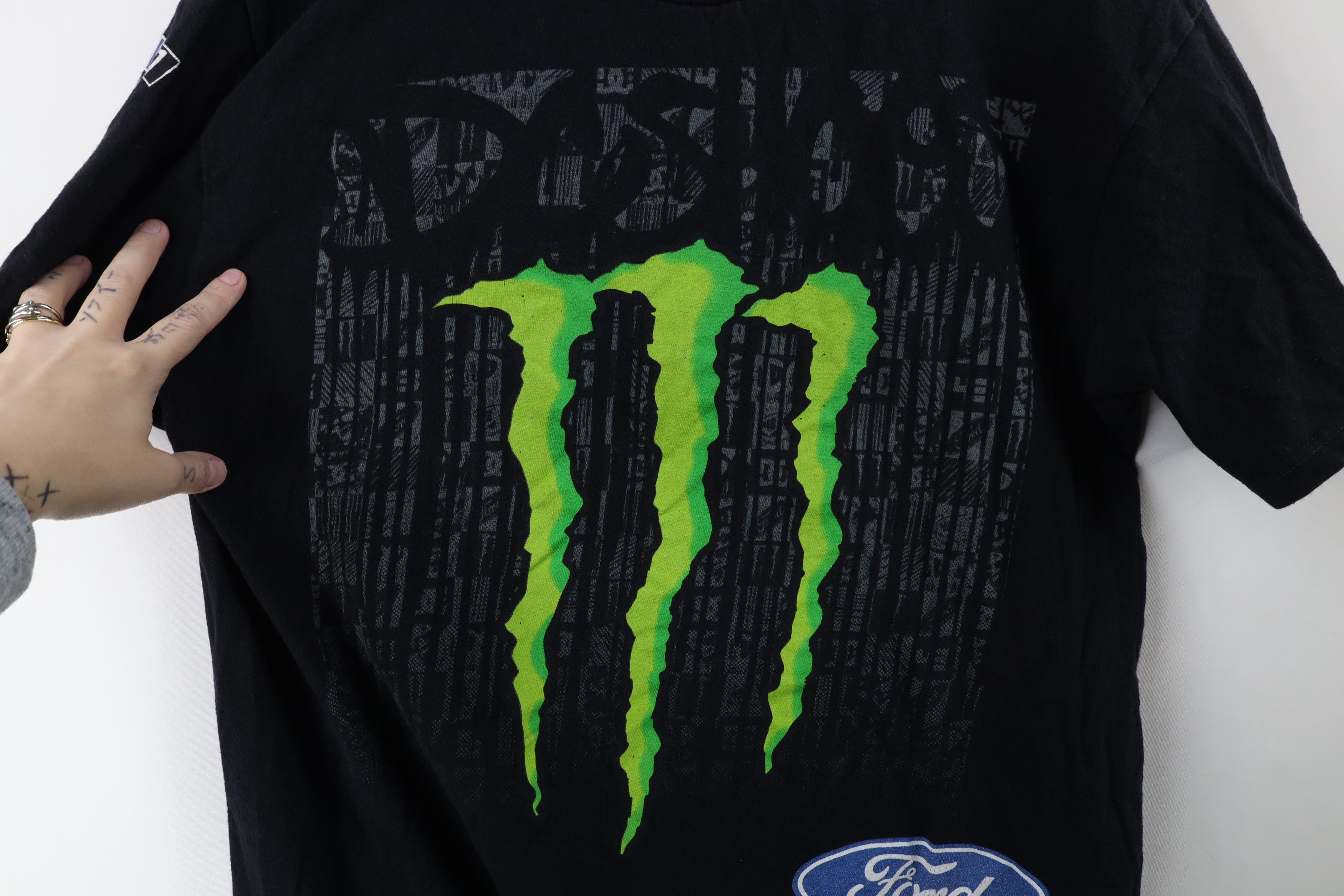 Vintage DC Shoes Monster Energy Drink Rally Car Racing T-Shirt Size US L / EU 52-54 / 3 - 6 Thumbnail