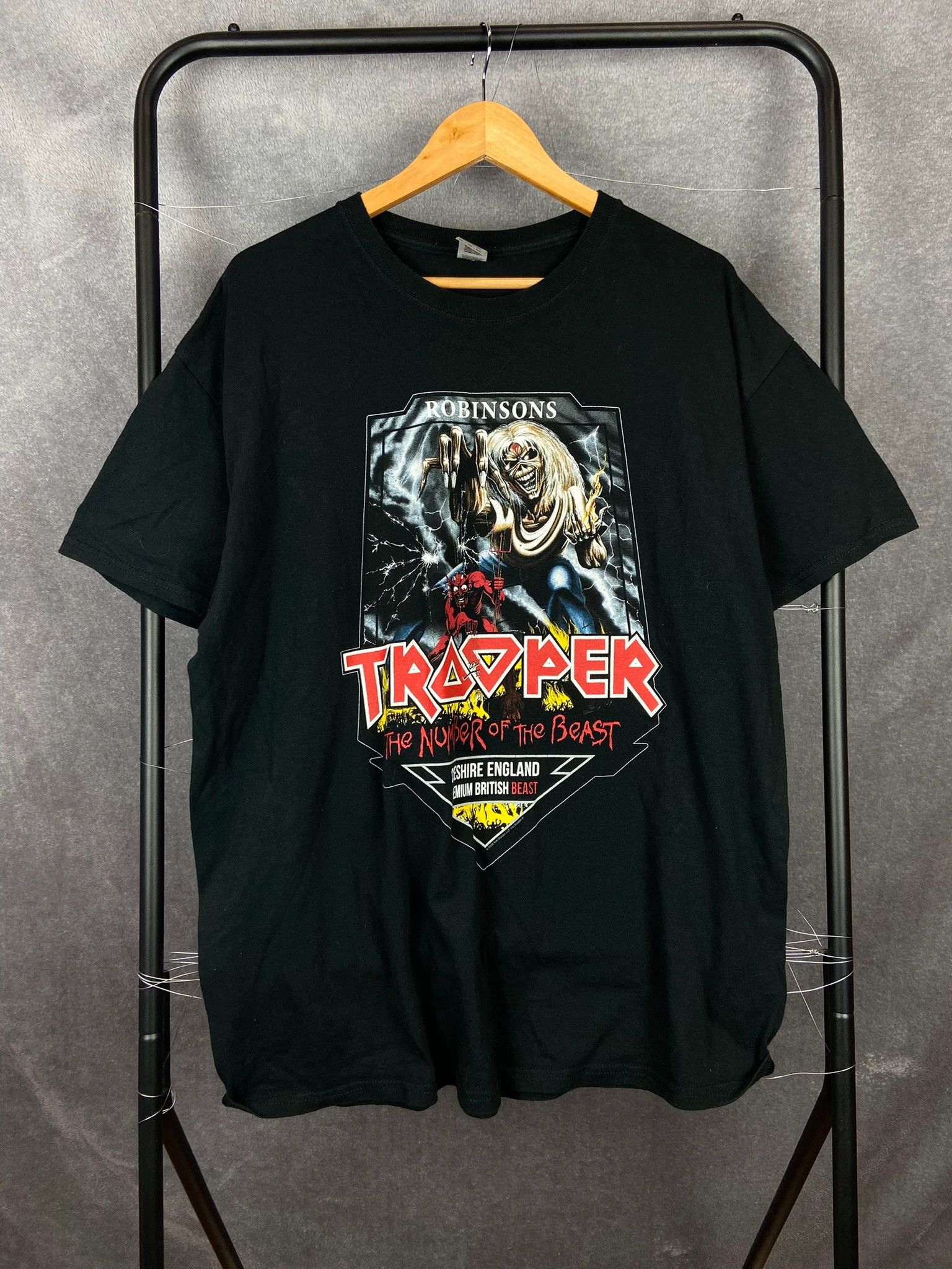 Band Tees Iron Maiden “Trooper” Tee / The Number of the Beast / XL Size US XL / EU 56 / 4 - 1 Thumbnail