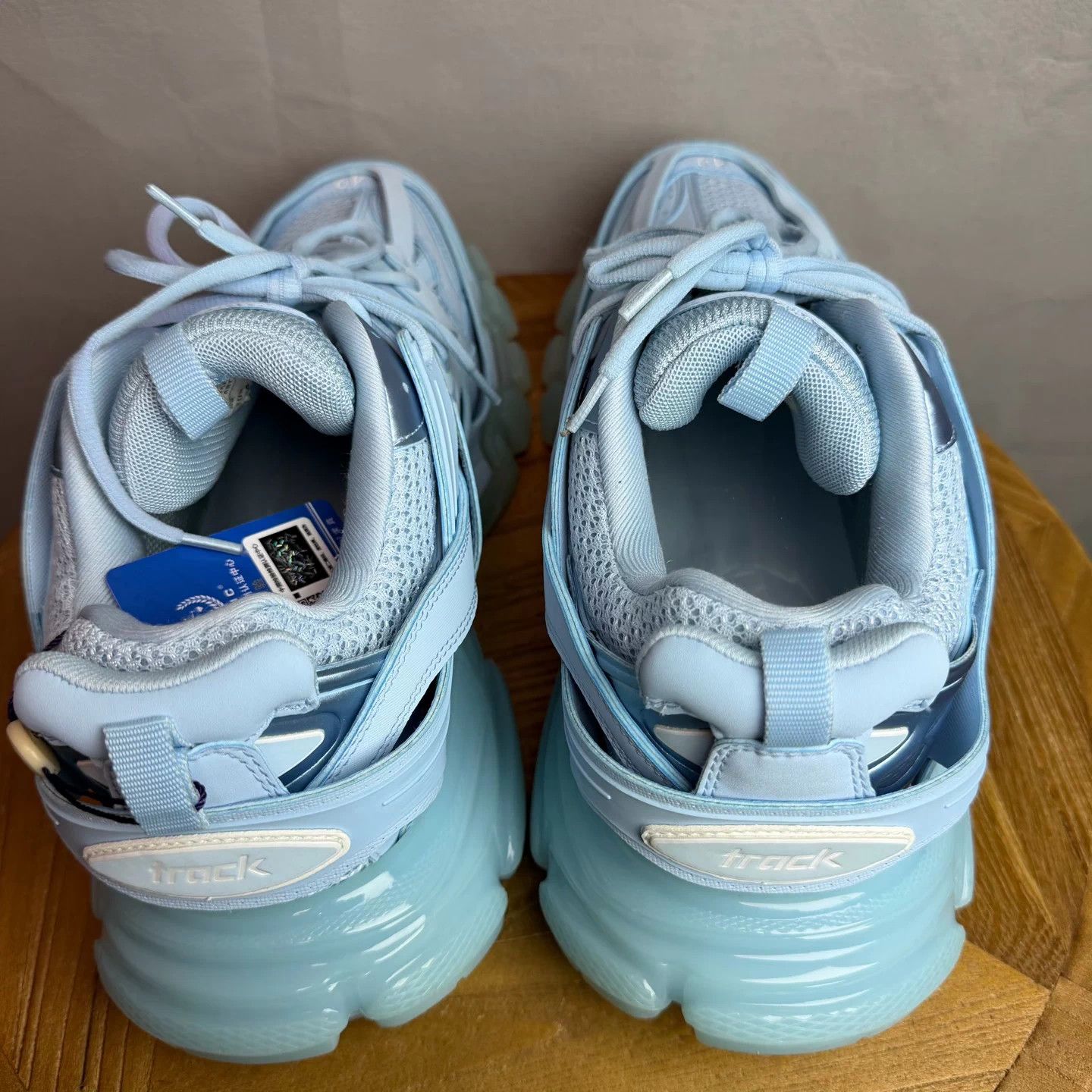 Balenciaga Balenciaga Blue Track Sneaker 42 EU (99% New) Size US 9 / EU 42 - 6 Thumbnail