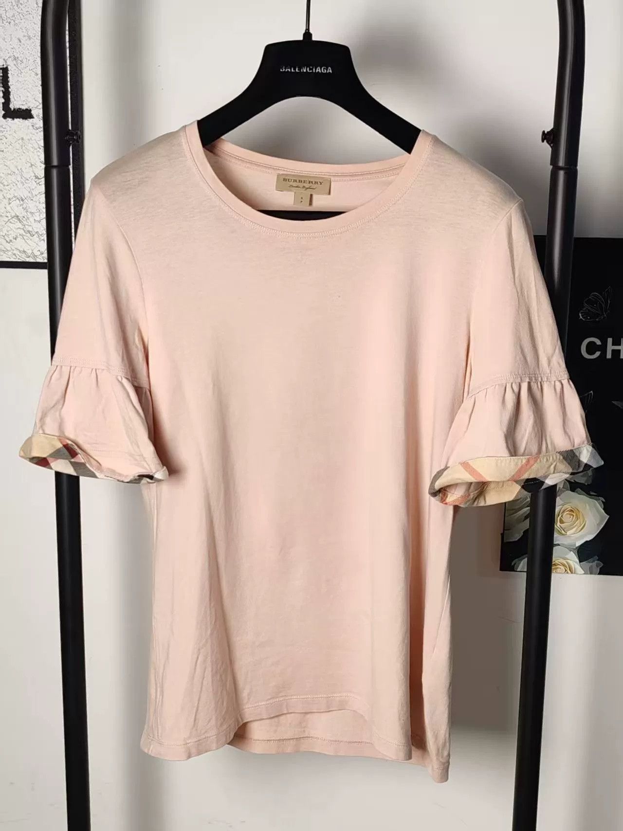 Burberry Burberry White T-Shirt S Women Size S / US 4 / IT 40 - 1 Thumbnail