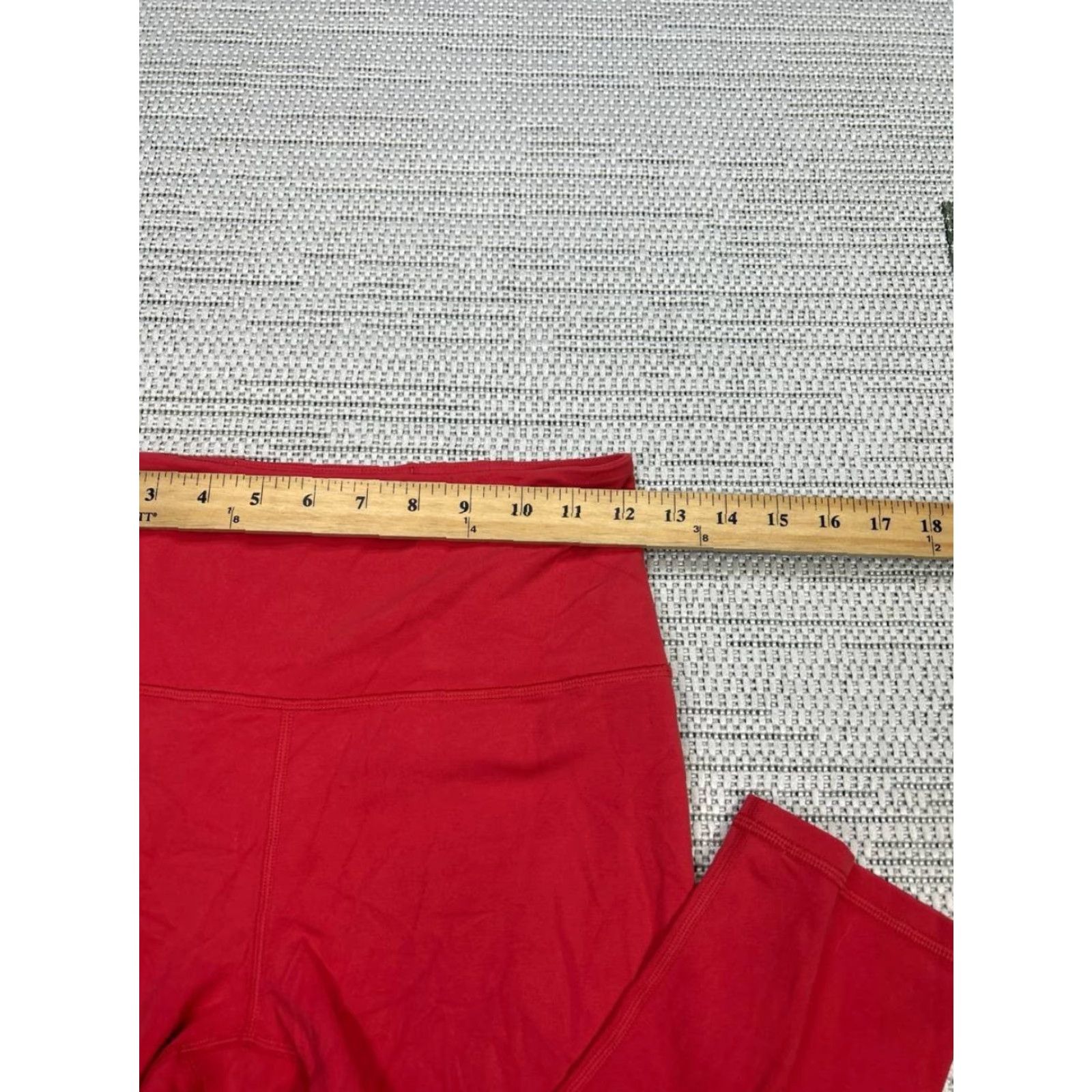Athleta Athleta Leggings Shirt Womens Small Red Athleisure Yoga Elation Cropped Stretch Nylon Spandex Size 28" / US 6 / IT 42 - 4 Thumbnail