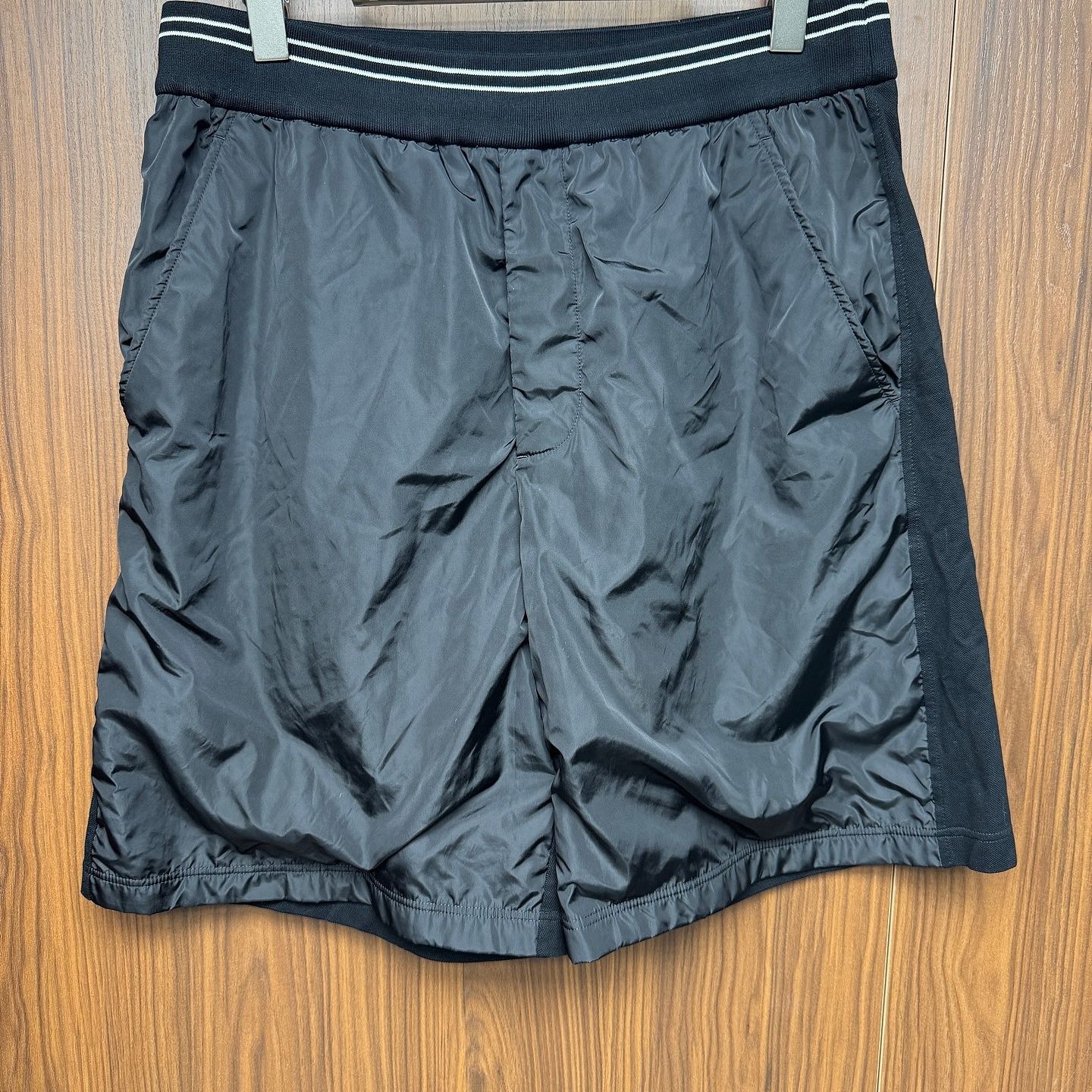 Prada Prada Re-Nylon Striped Waistband Shorts Size M Size US 32 / EU 48 - 1 Thumbnail