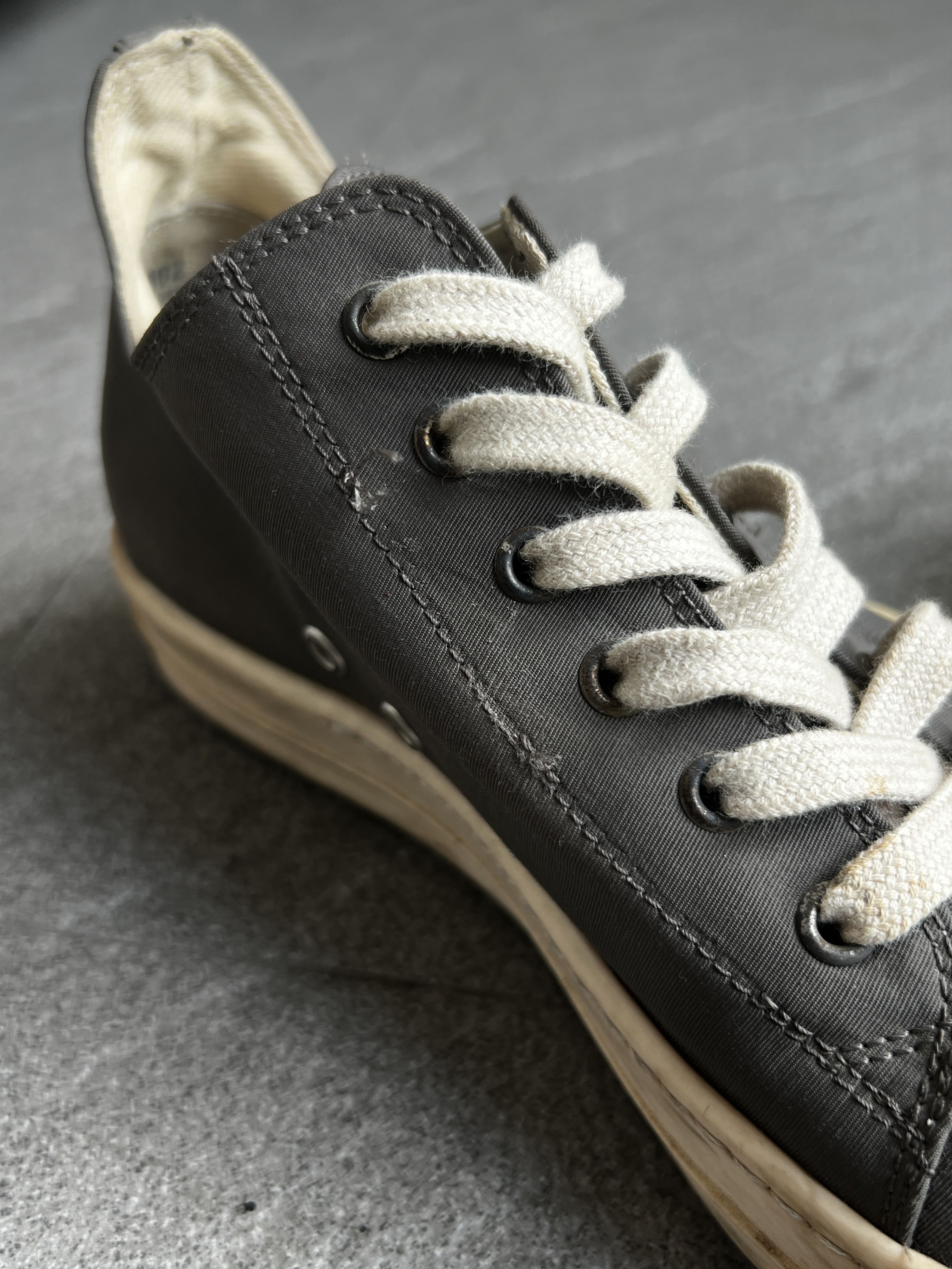 Rick Owens Drkshdw Rick Owens DRKSHDW Ramones Low Grey Canvas EU39.5 Italy Size US 6.5 / EU 39-40 - 8 Thumbnail