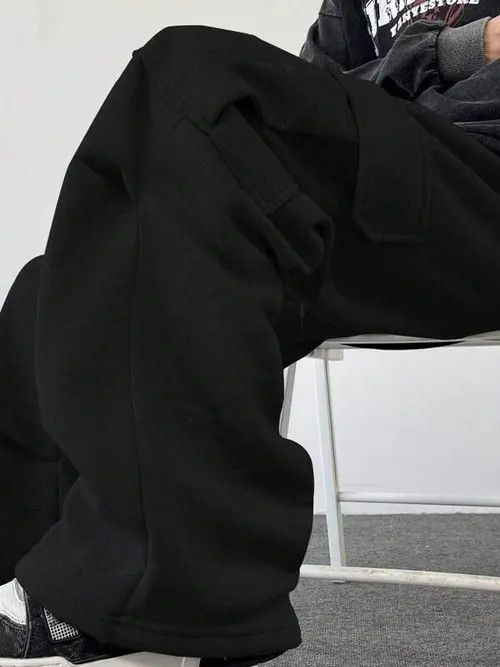 Designer × Japanese Brand Black Cargo Pocket sweatpants Loose Baggy fit Size US 32 / EU 48 - 1 Thumbnail