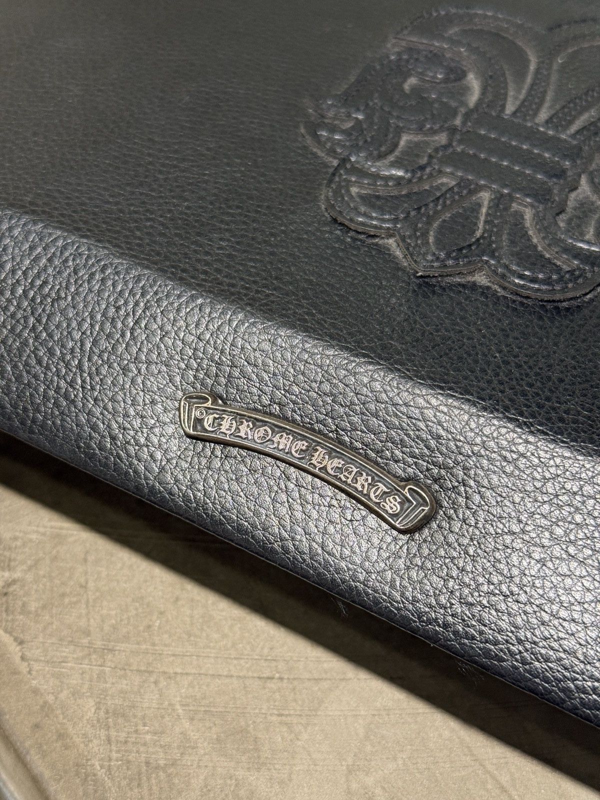 Chrome Hearts Chrome Hearts Leather Fleur Patch Sunglasses Case Size ONE SIZE - 3 Thumbnail