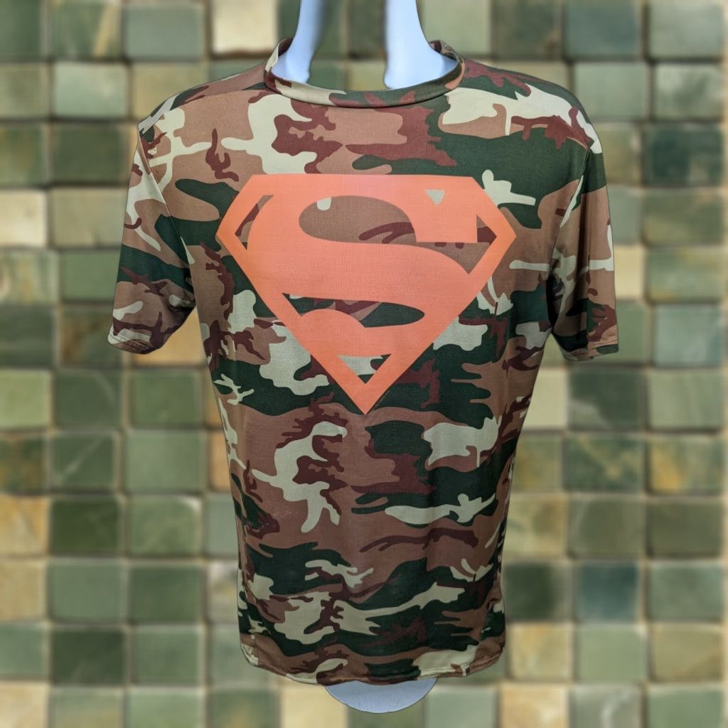 Under Armour Under Armour Superman Shirt Sleeve Compression Camo Shirt Size L Regular Mens Short Sleeve Crew Neck T5S Size US L / EU 52-54 / 3 - 1 Thumbnail