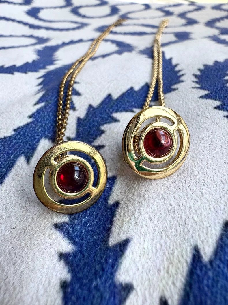 Vivienne Westwood Vivienne Westwood Red Saturn Planet Small Orb Necklace Size ONE SIZE - 6 Thumbnail