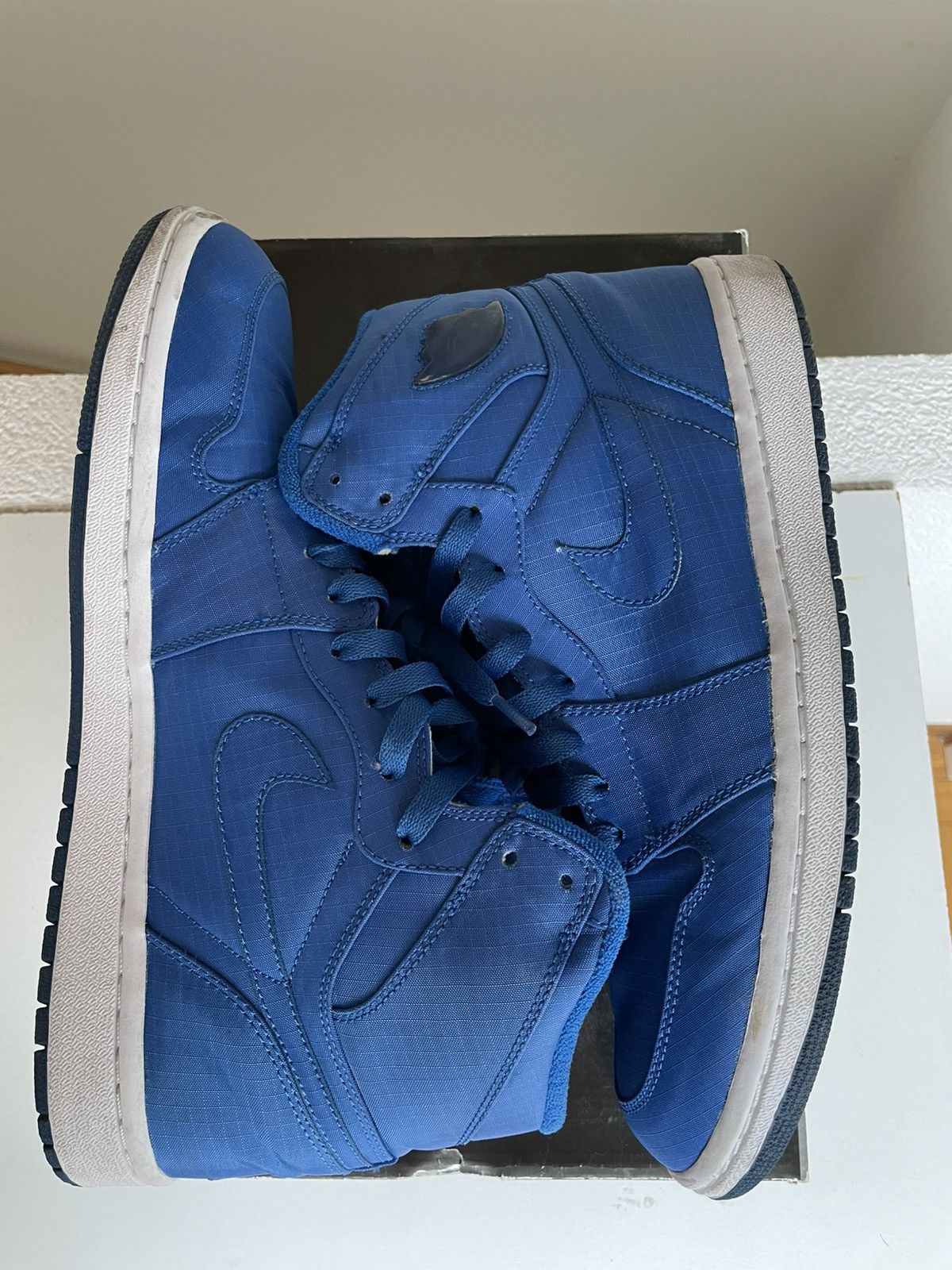 Jordan Brand Nike Jordan 1 Retro Blue Size US 11 / EU 44 - 3 Thumbnail