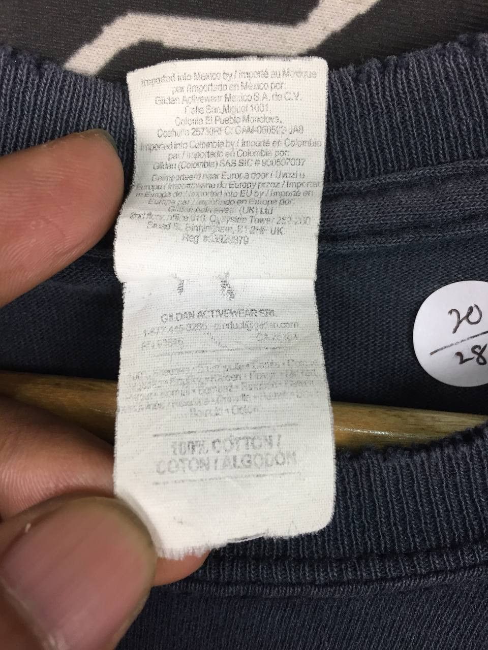 Gildan Guitar Traders Tokyo High-End Guitar Shop Promo Tee Size M Size US M / EU 48-50 / 2 - 12 Thumbnail