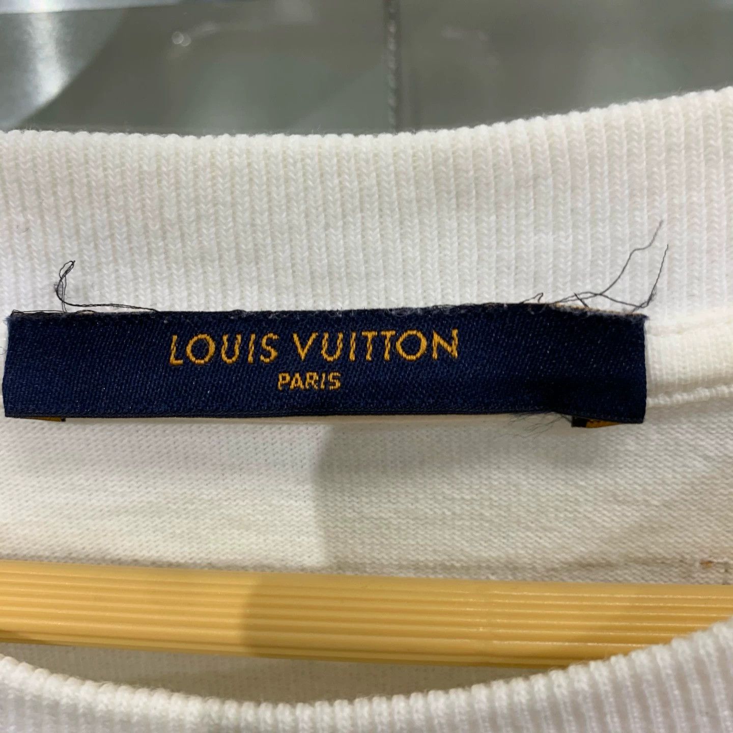 Louis Vuitton Louis Vuitton White Logo Embroidered SS L 99 New Size US L / EU 52-54 / 3 - 4 Thumbnail