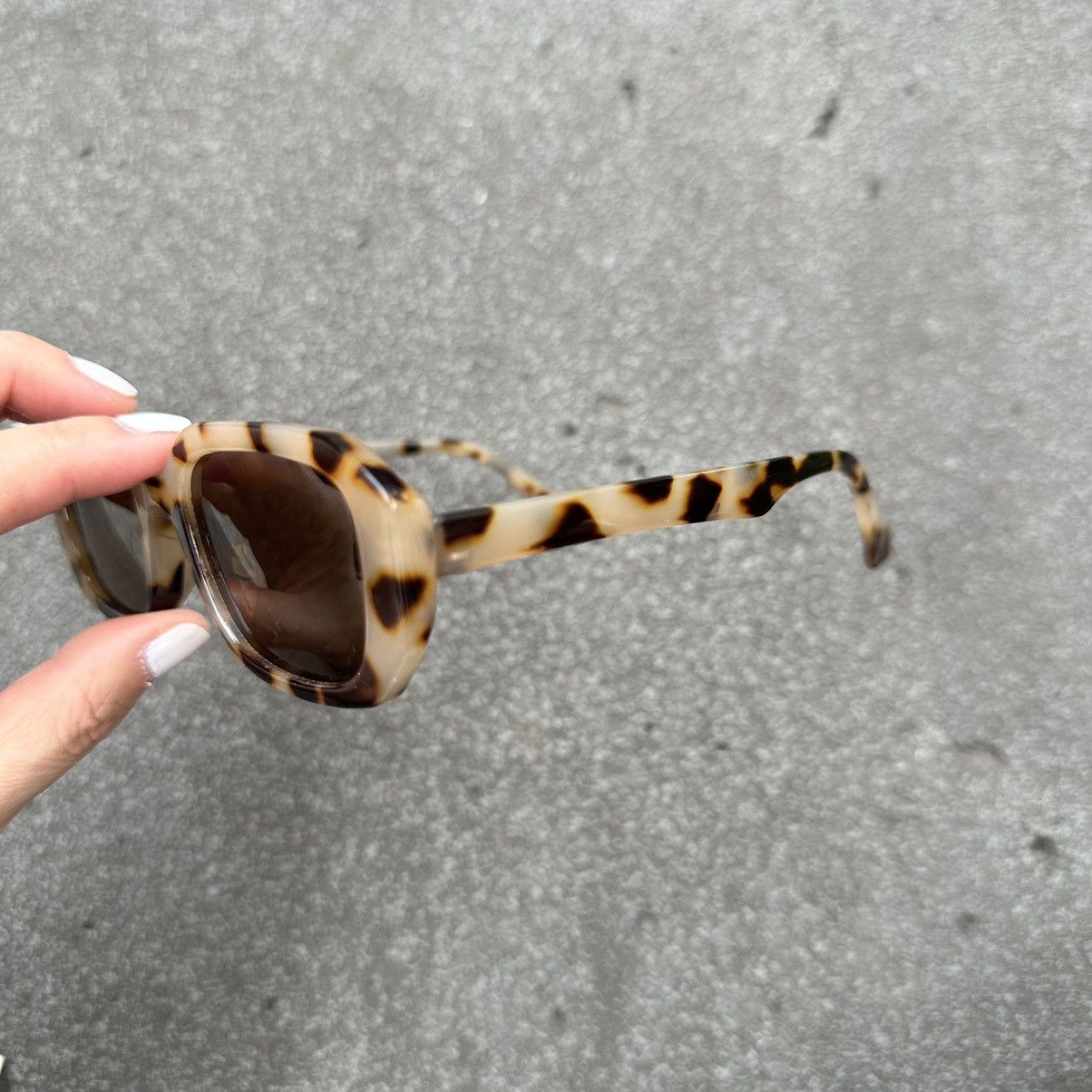 Other Y2K Unisex Sunglasses Retro Fashion Shades KD13153-01 Size ONE SIZE - 2 Thumbnail